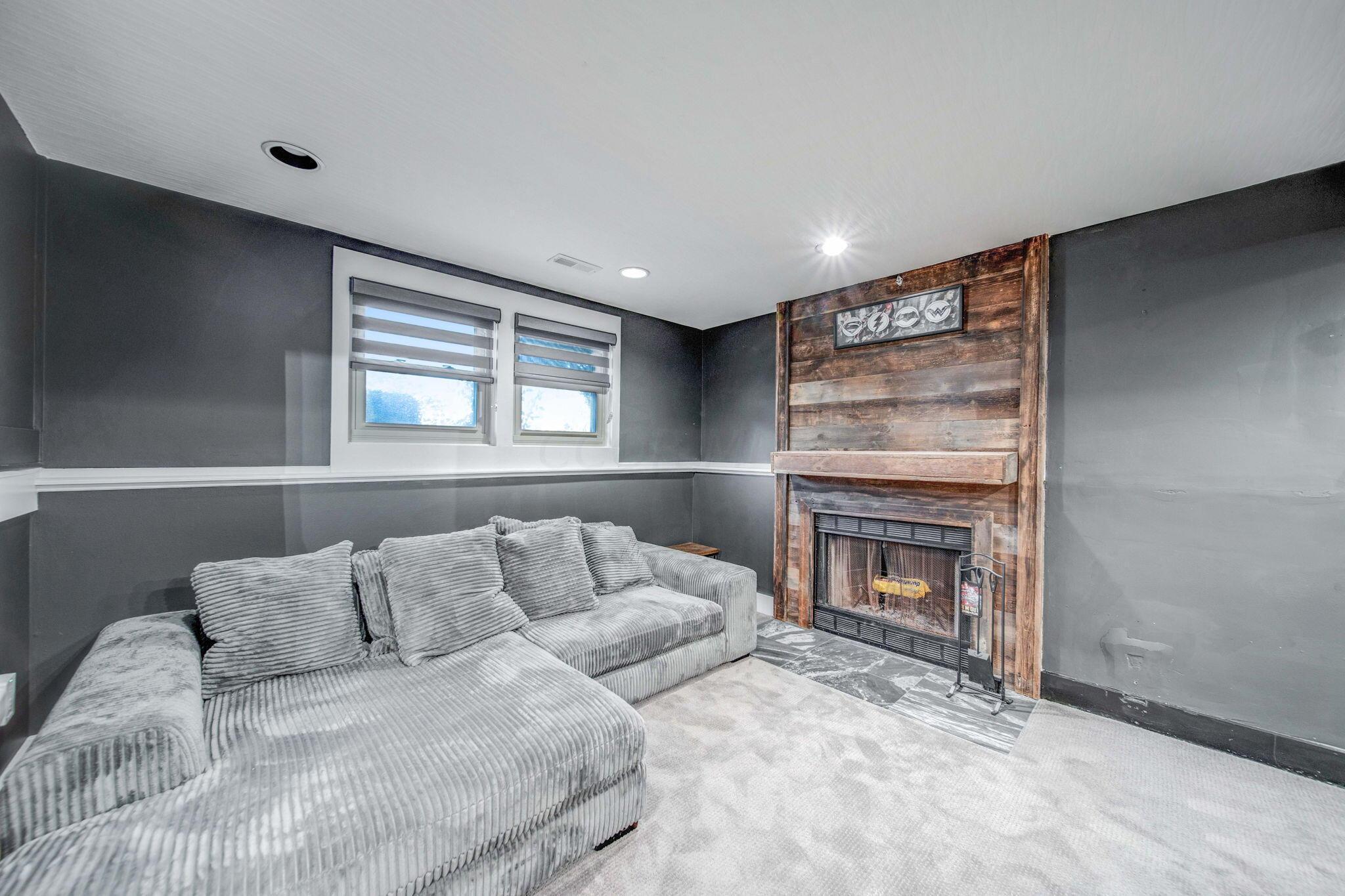 1843 Maroon Drive