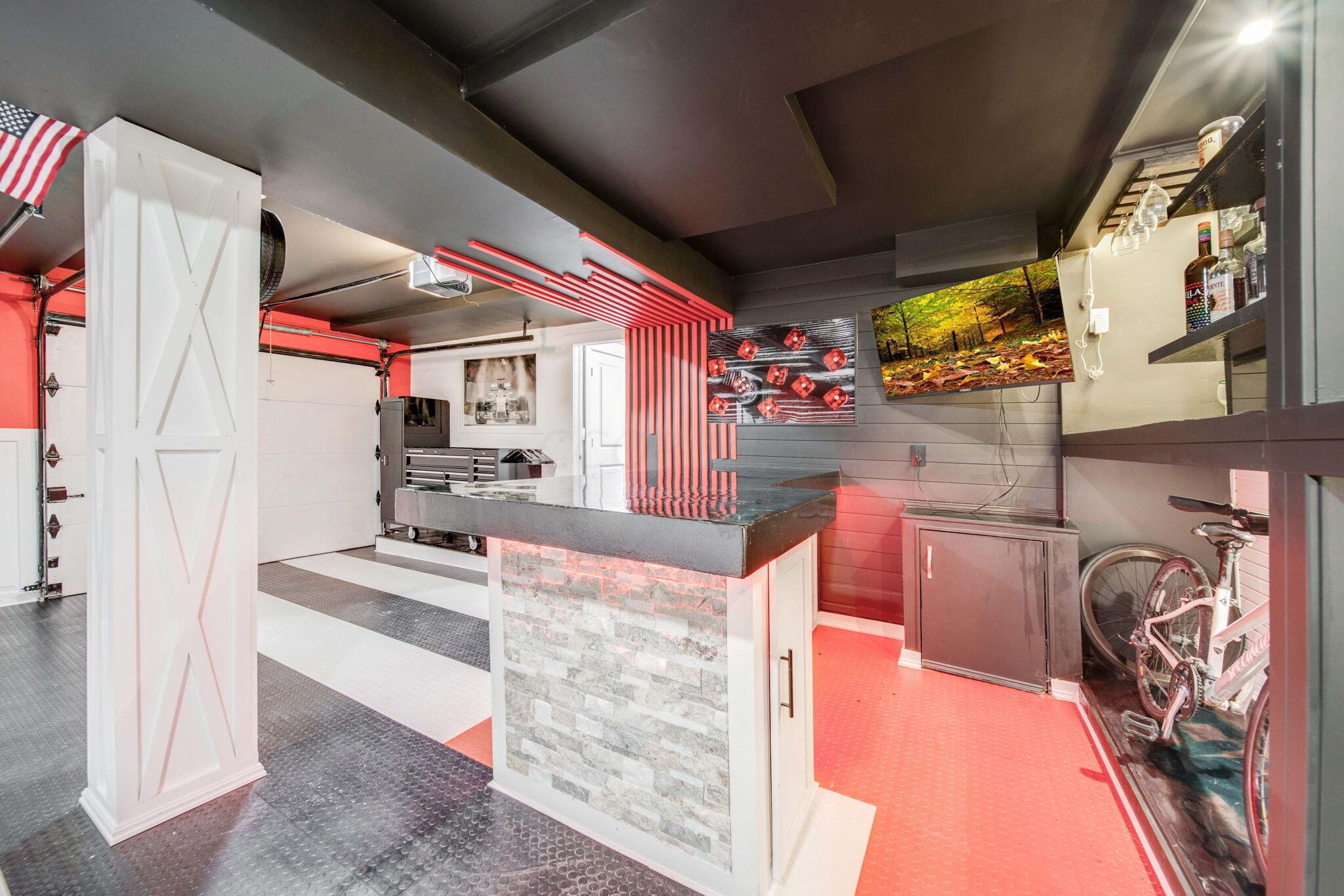 1843 Maroon Drive