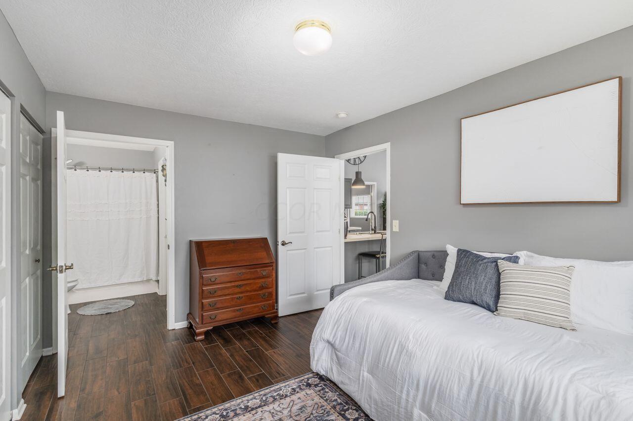 6847 Silverrock Drive, 24