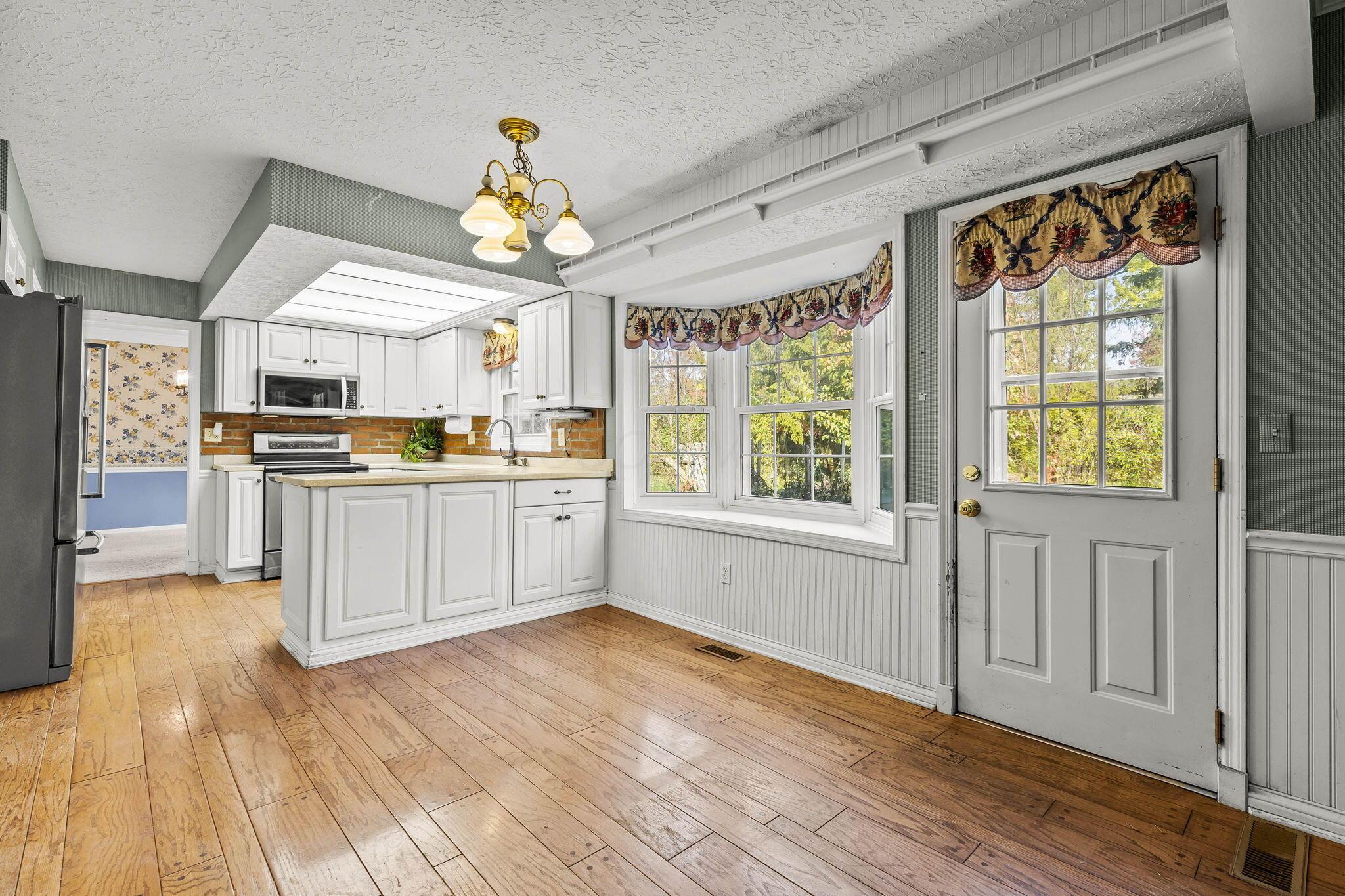 994 Autumn Lake Court