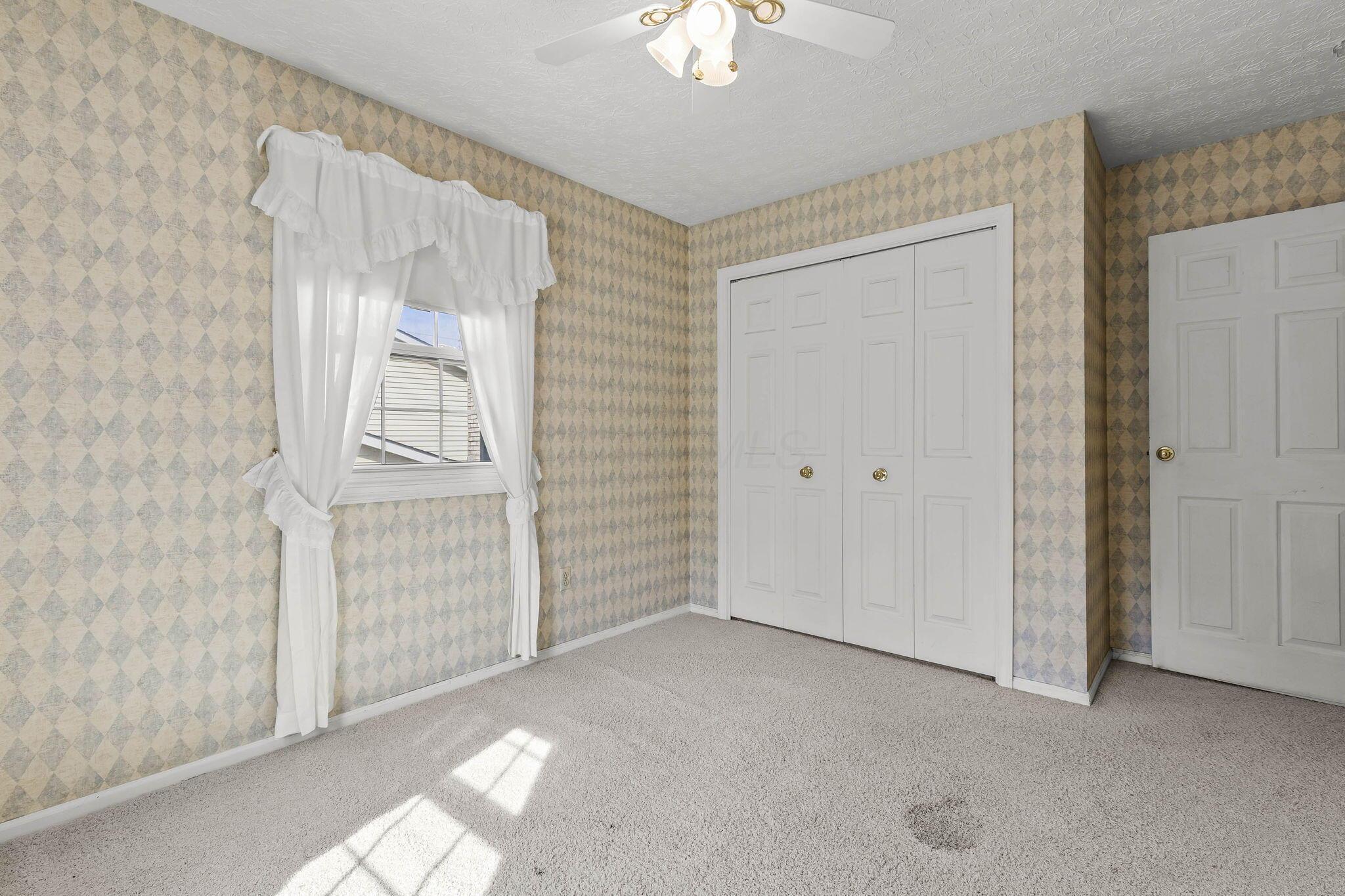 994 Autumn Lake Court