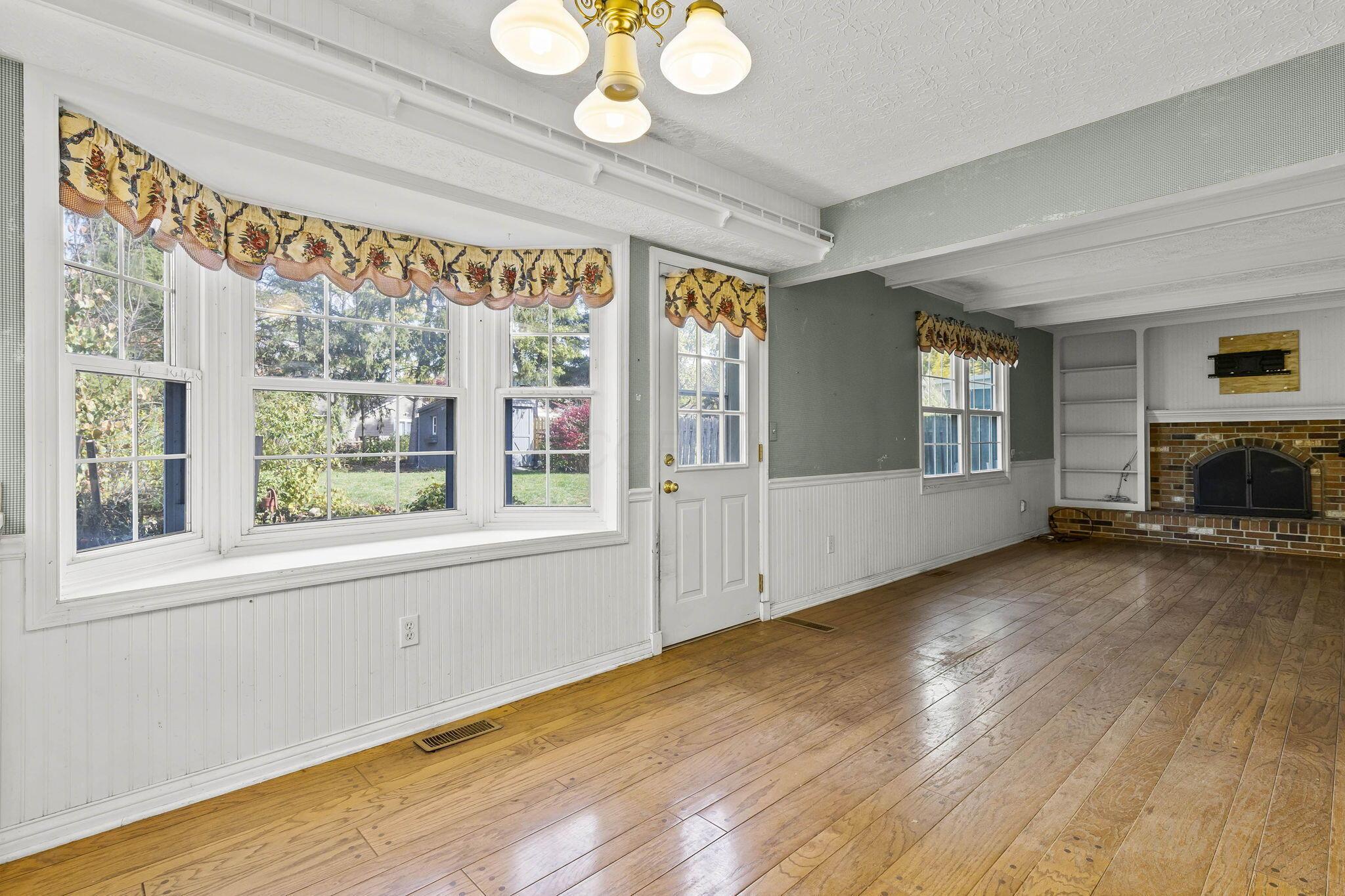 994 Autumn Lake Court