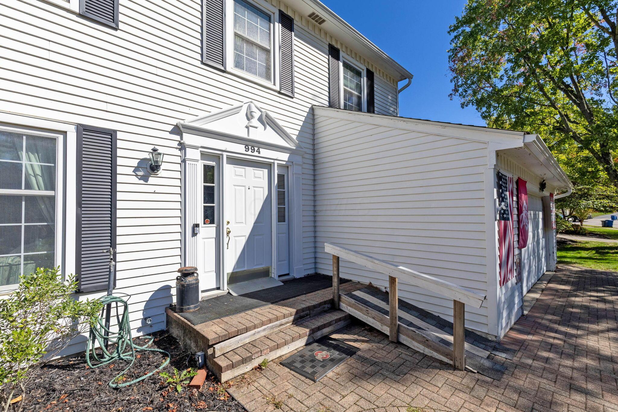 994 Autumn Lake Court