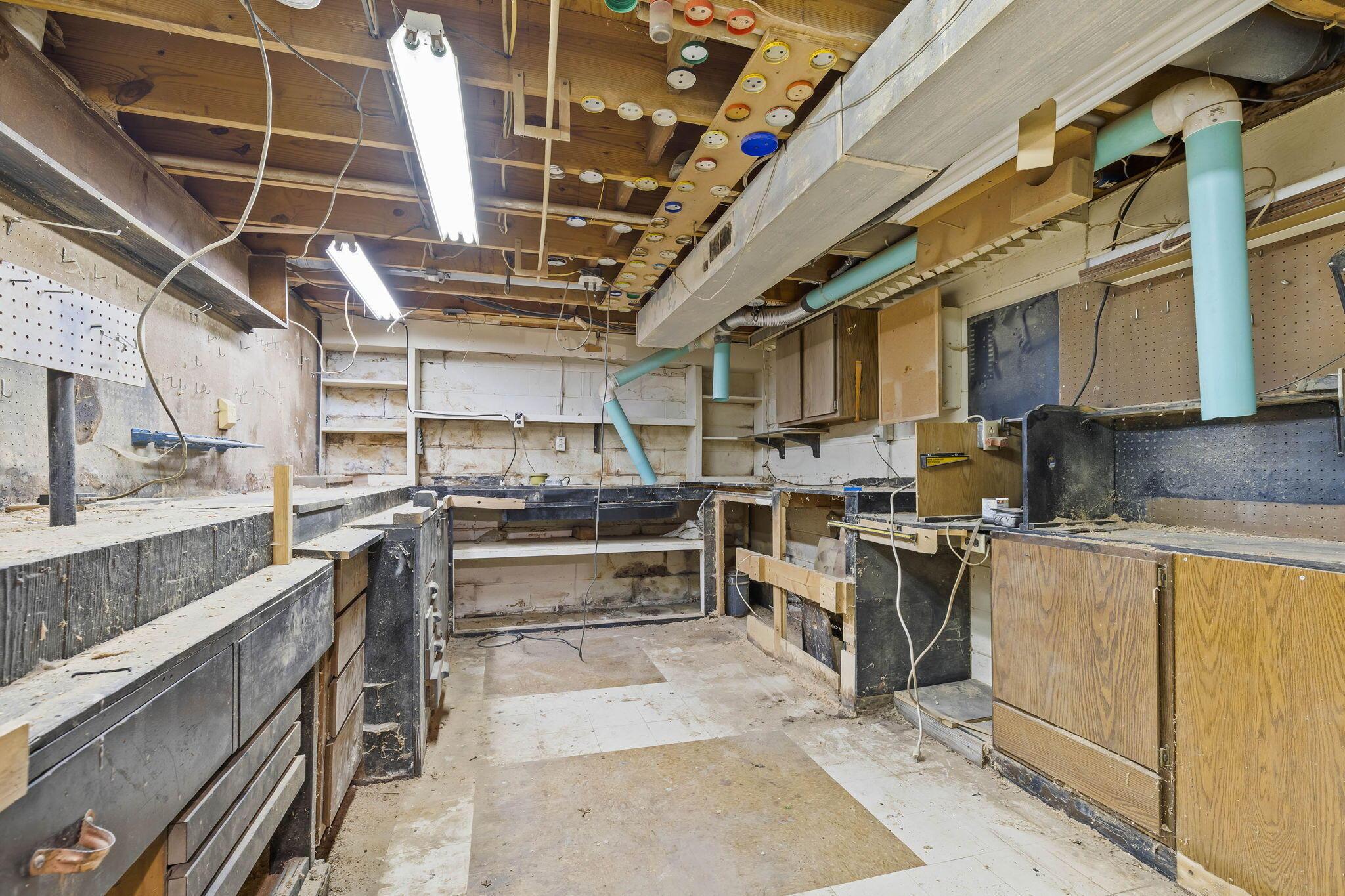 994 Autumn Lake Court