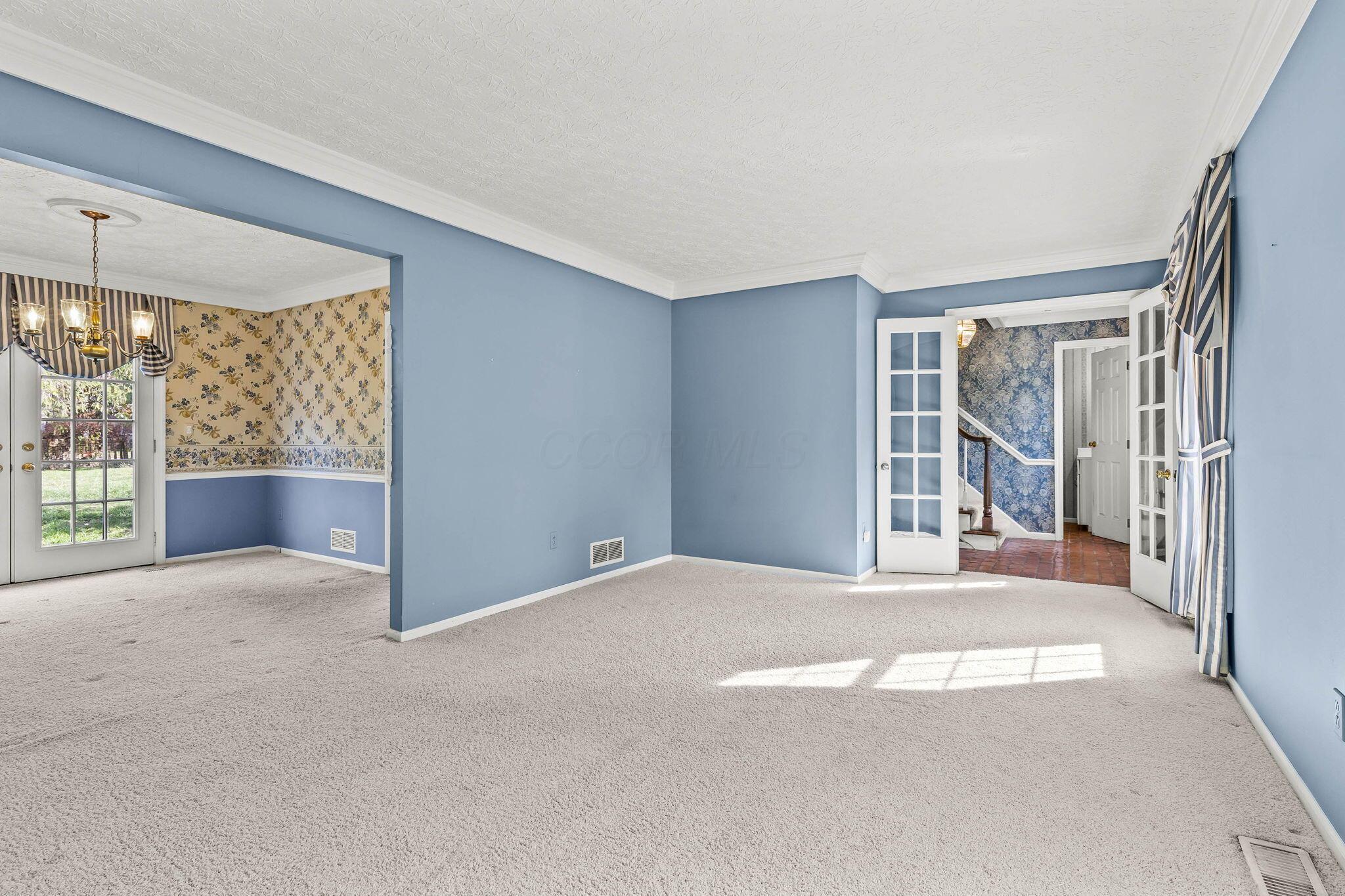 994 Autumn Lake Court