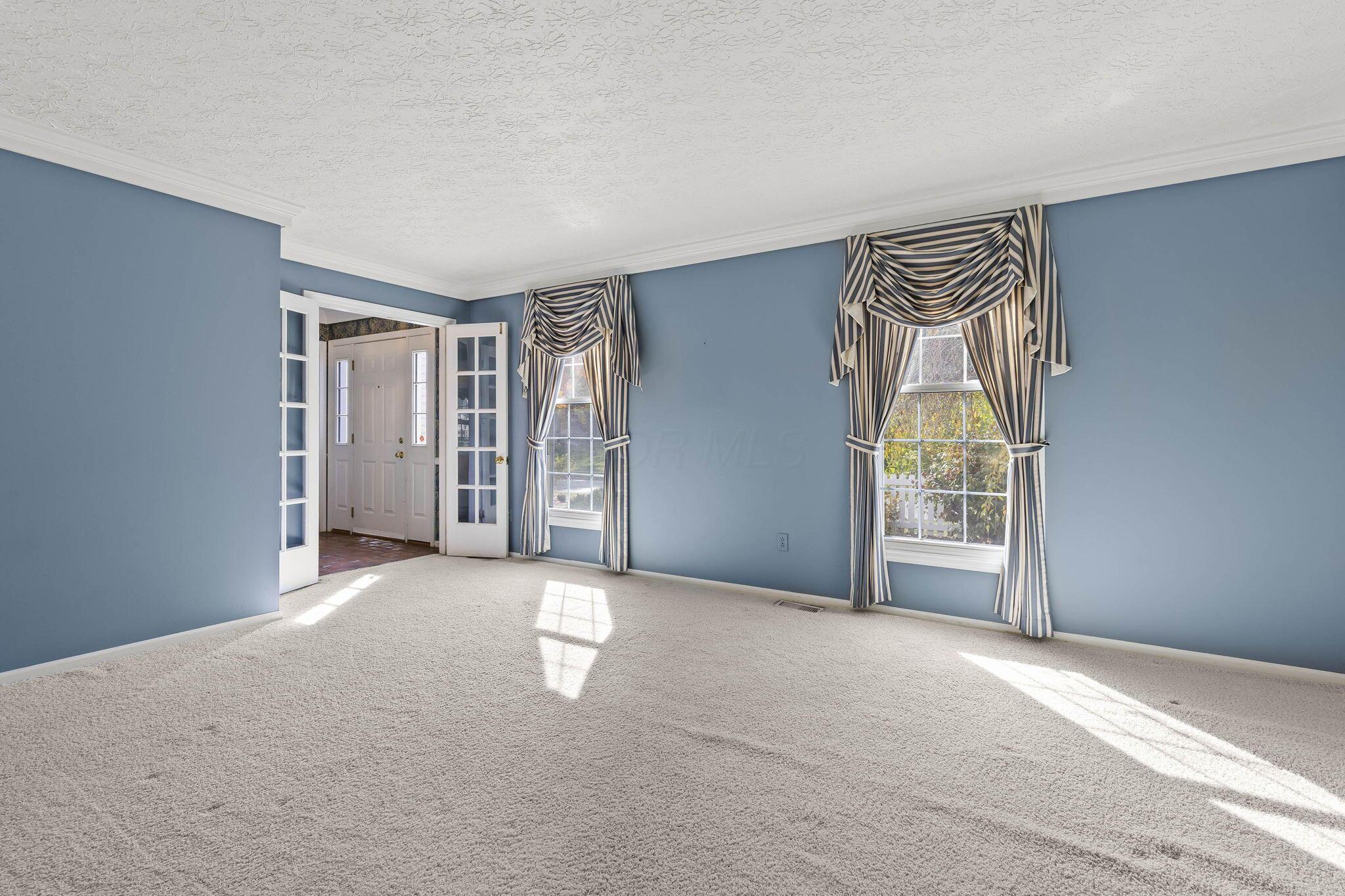 994 Autumn Lake Court