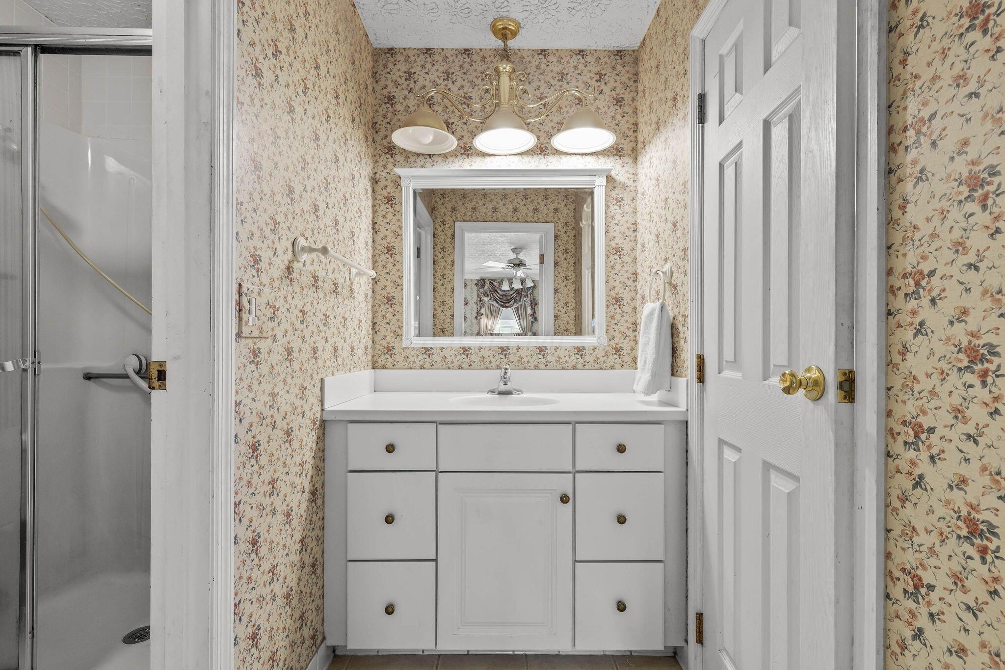 994 Autumn Lake Court