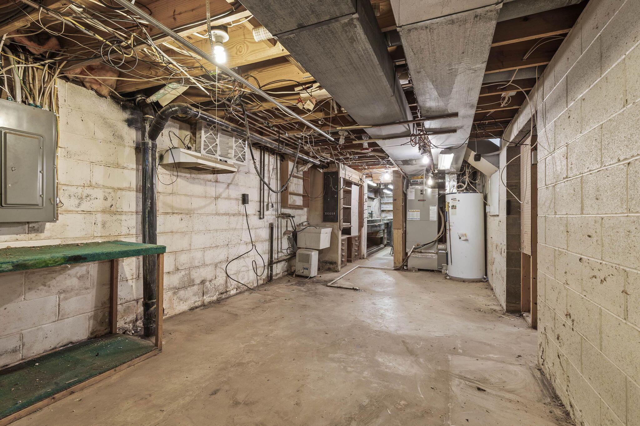 994 Autumn Lake Court