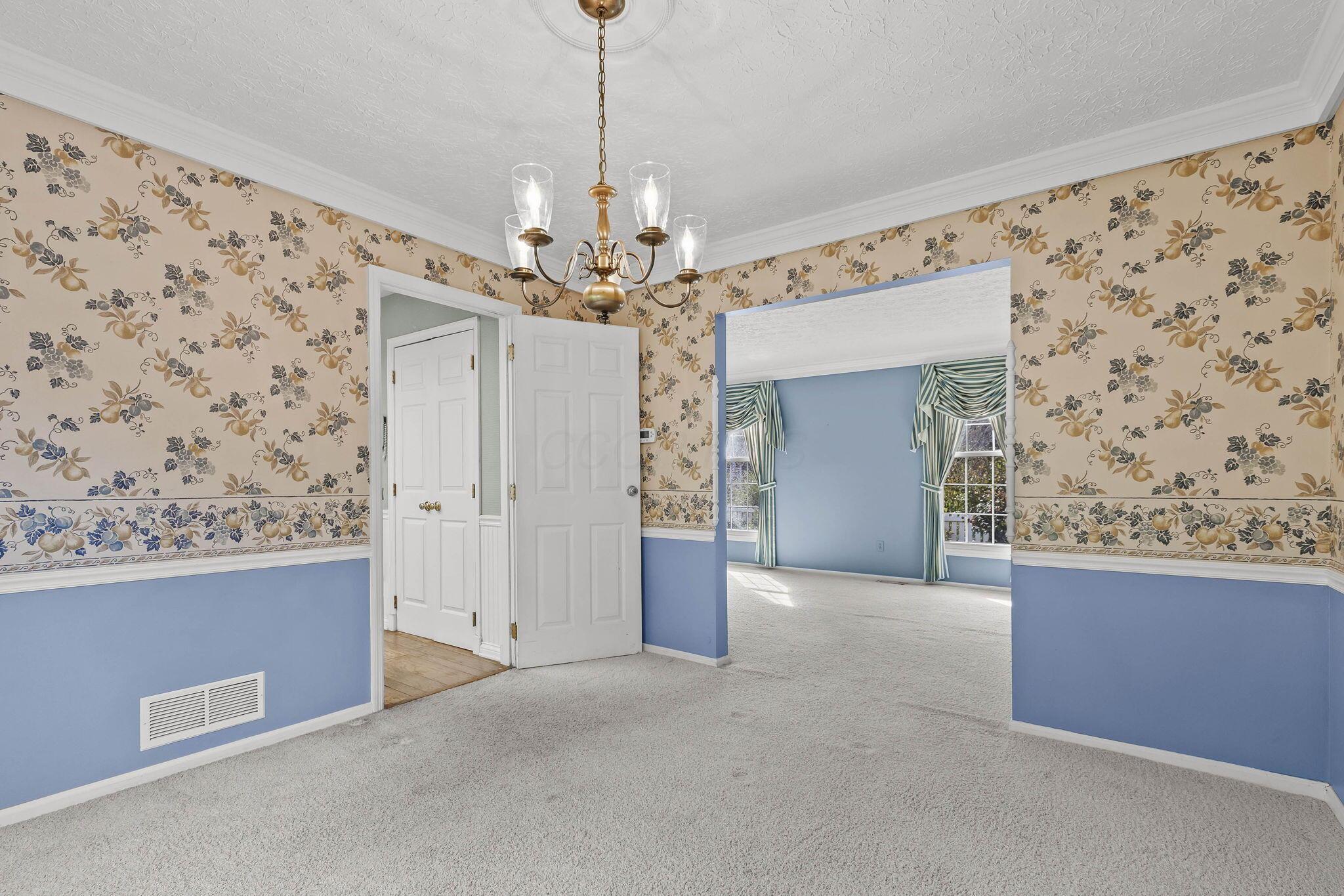 994 Autumn Lake Court