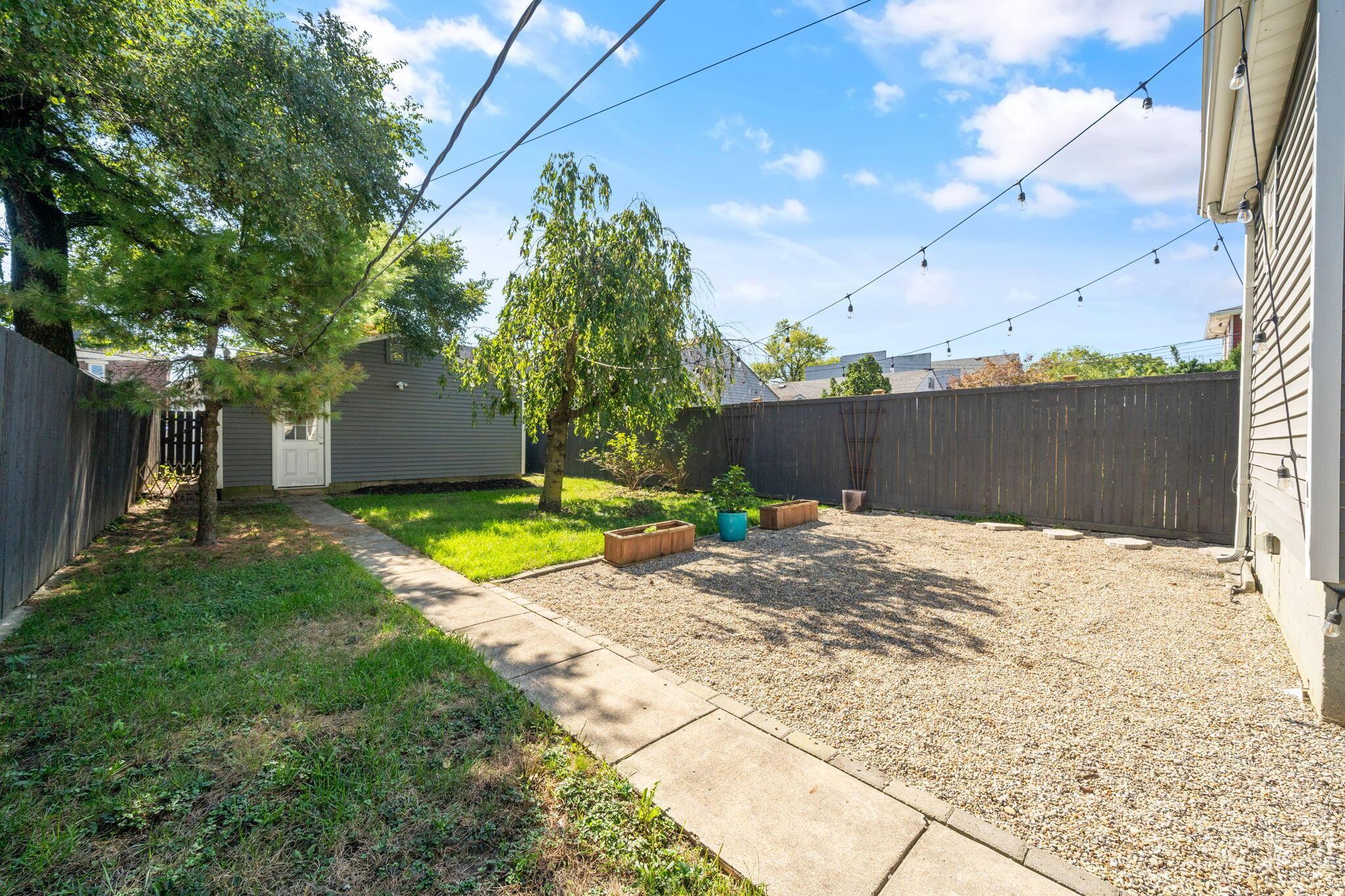 215 E Welch Avenue