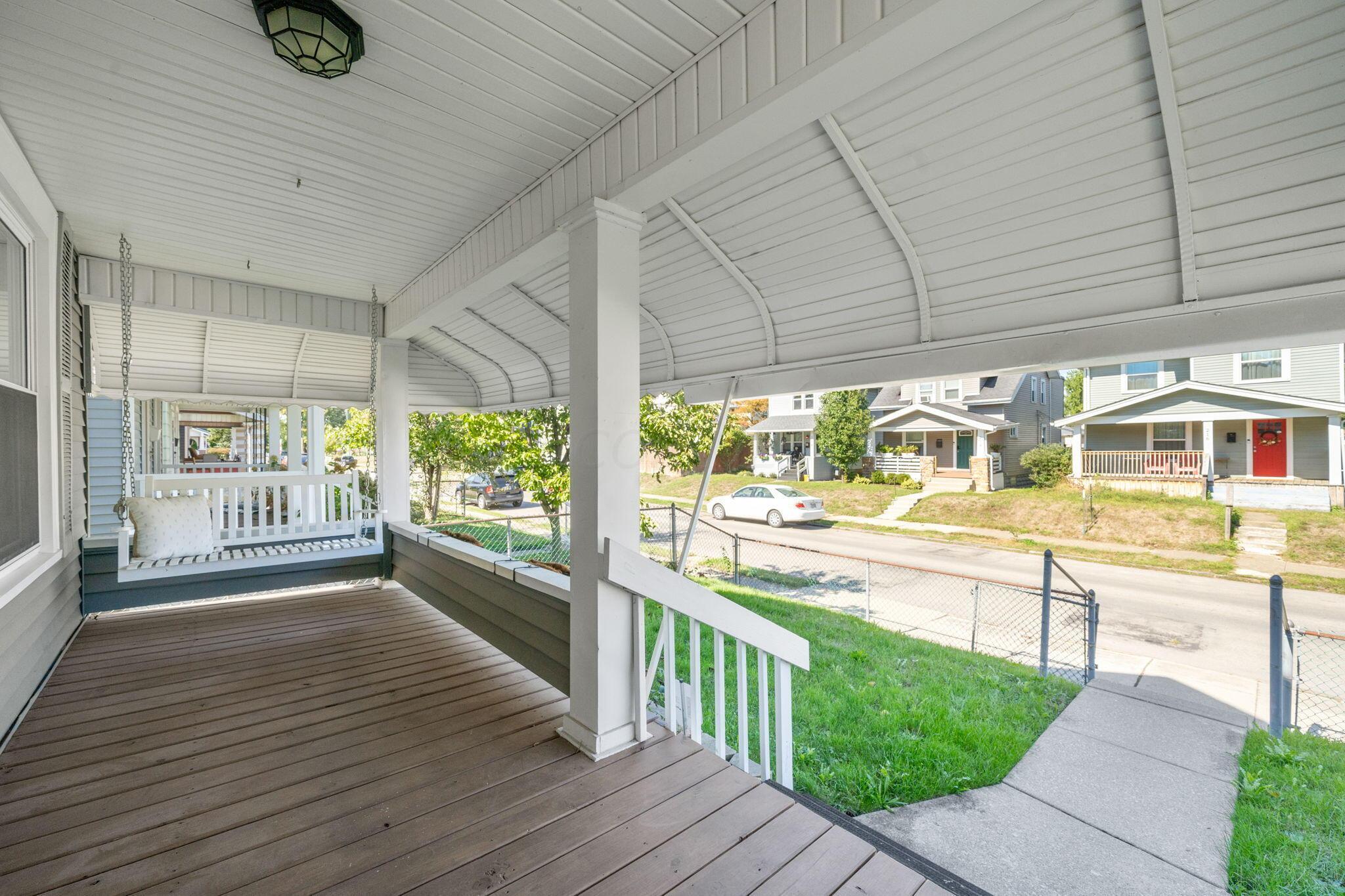 215 E Welch Avenue