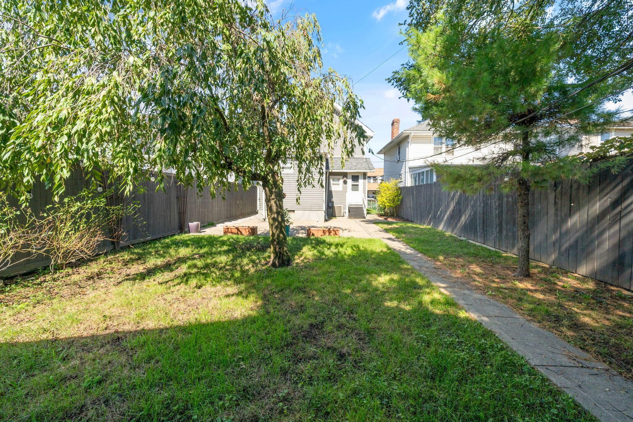 215 E Welch Avenue