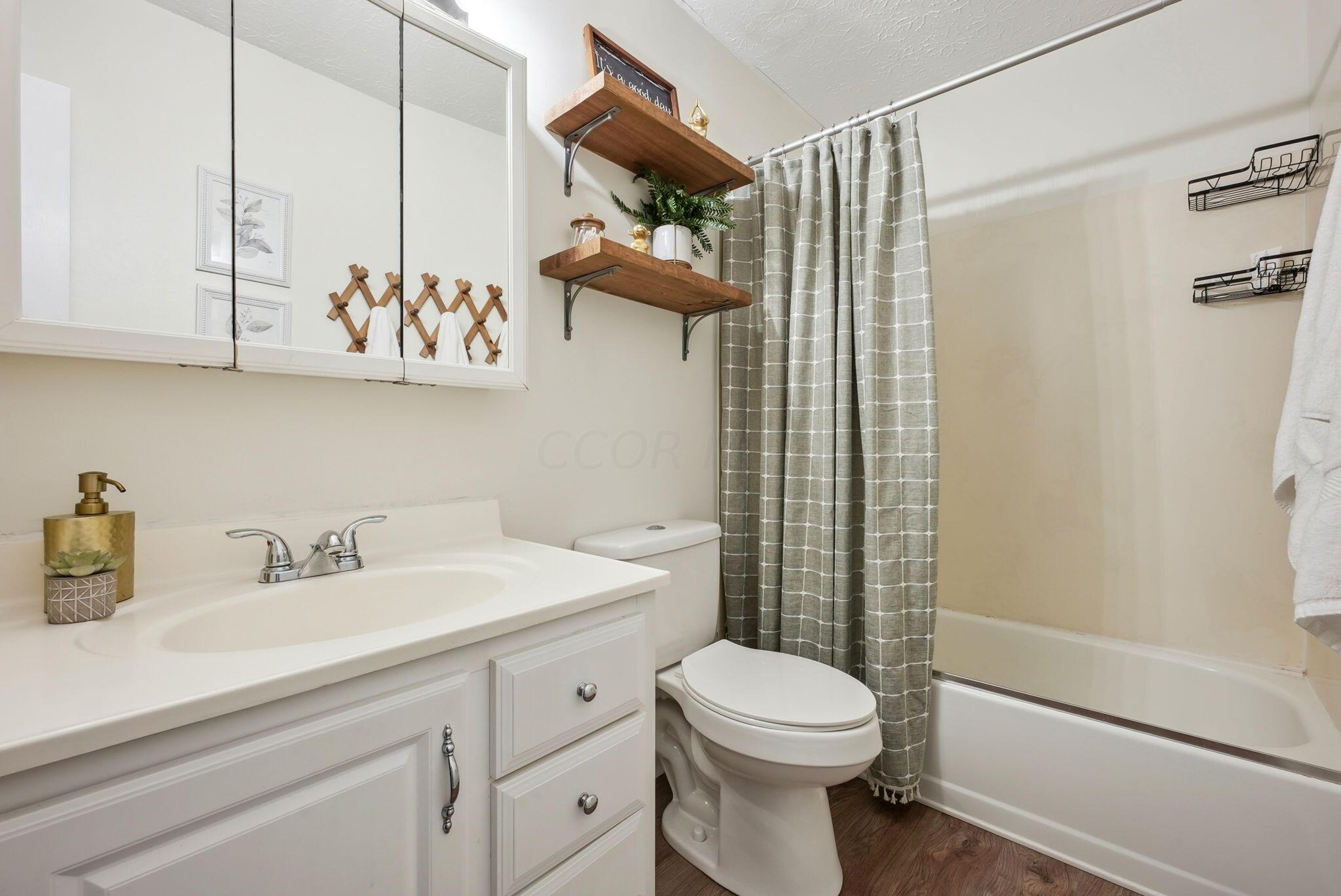 2105 Fox Hollow Drive