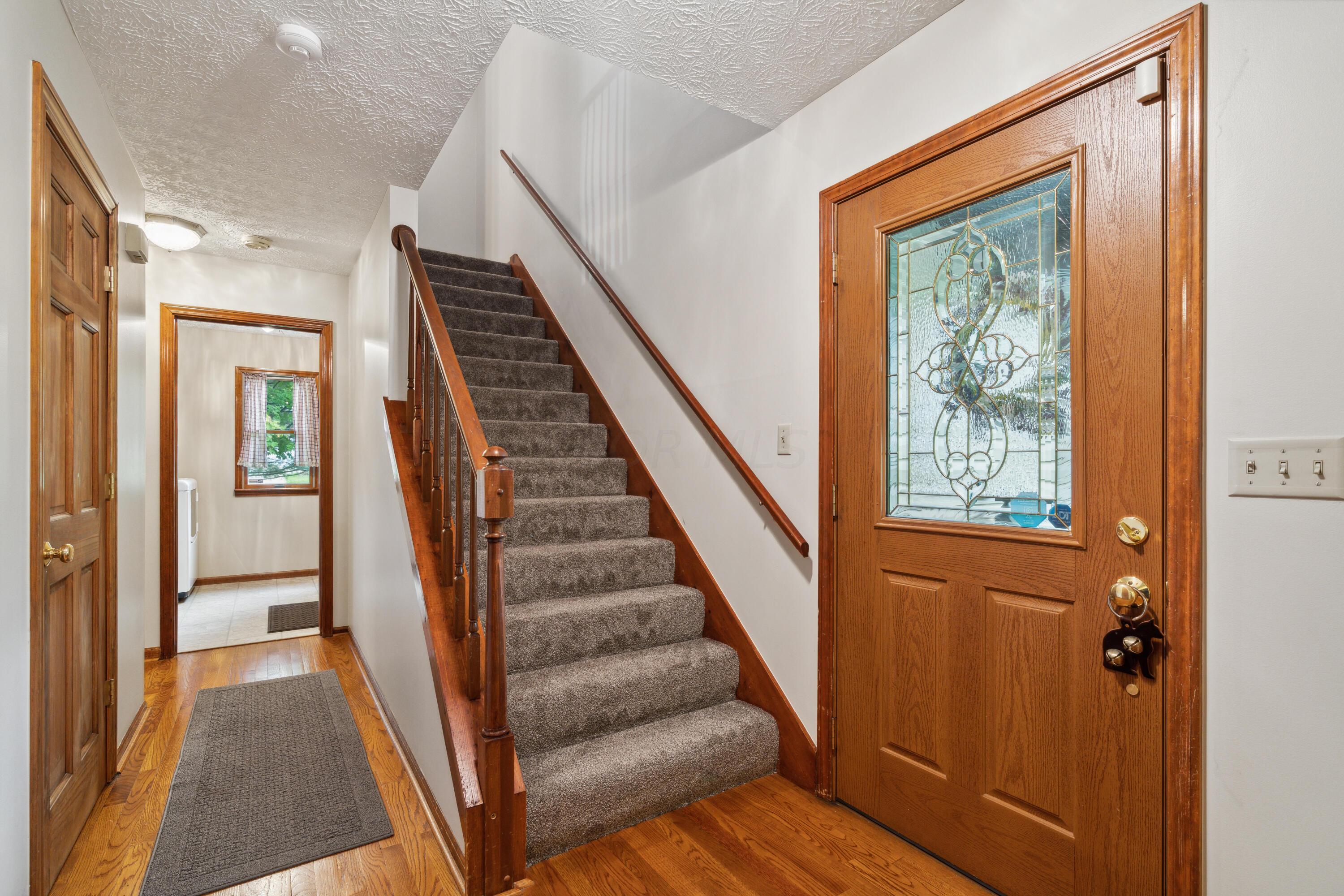 137 Carryback Drive SW