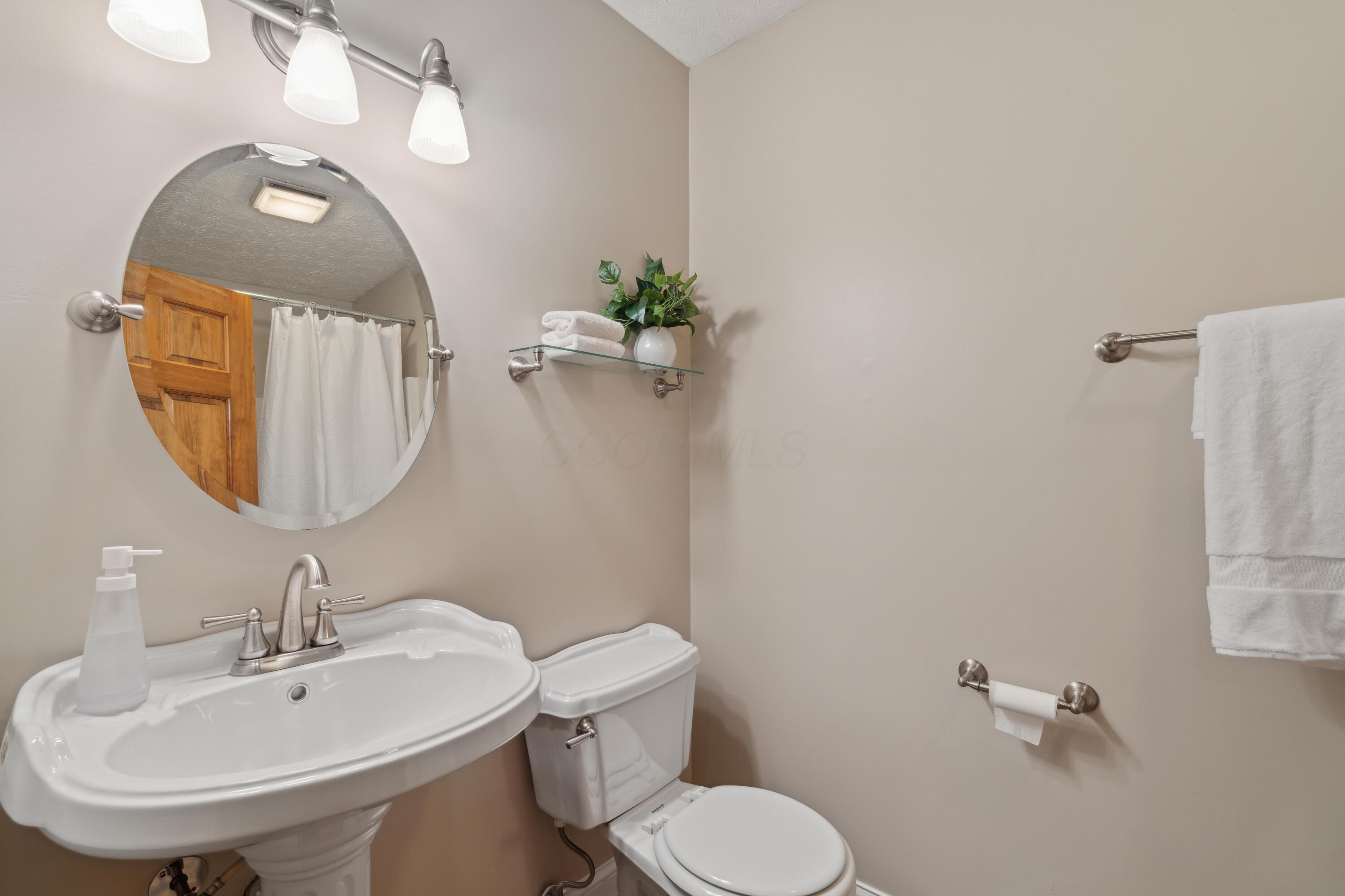 137 Carryback Drive SW