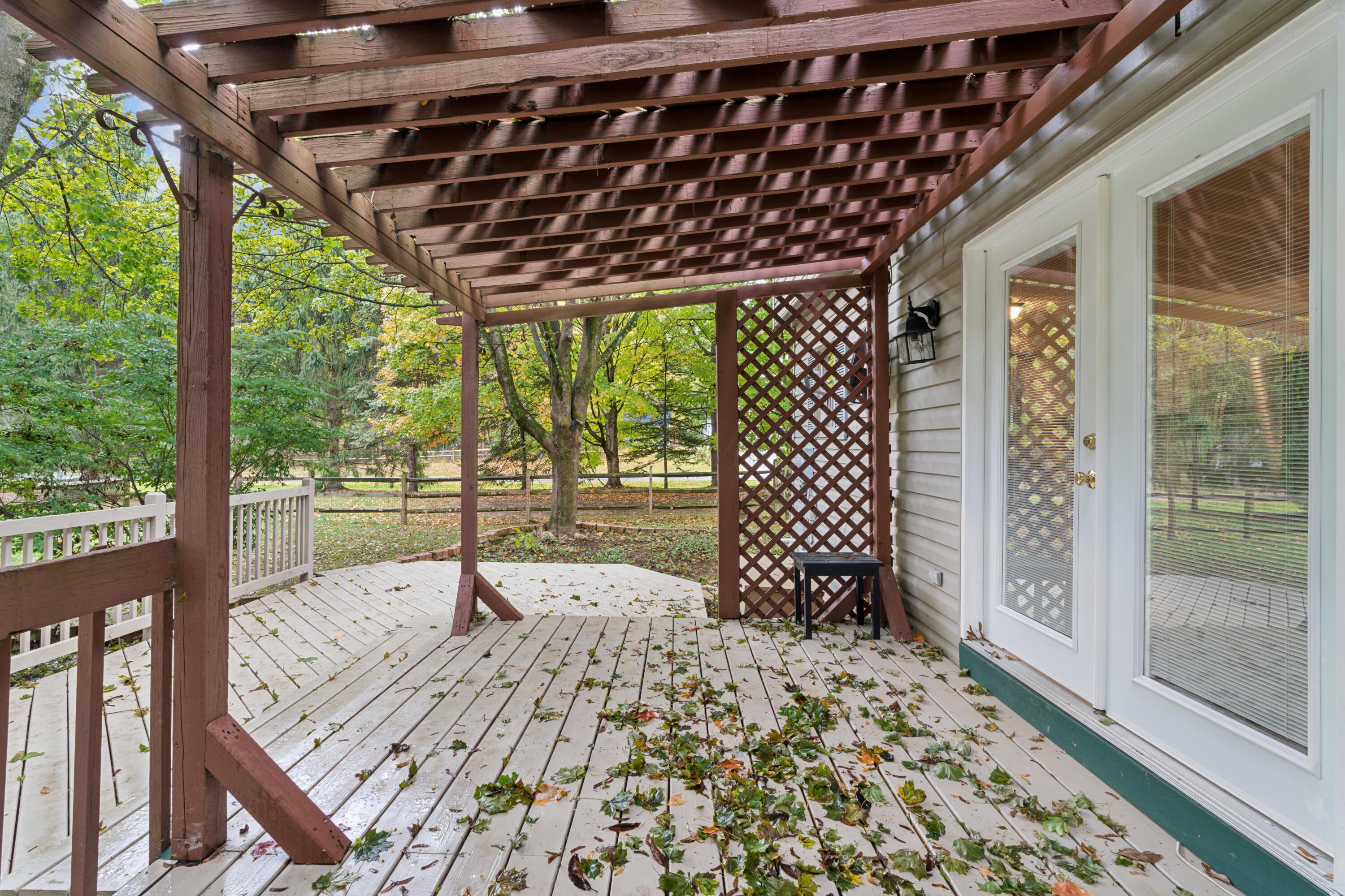 137 Carryback Drive SW