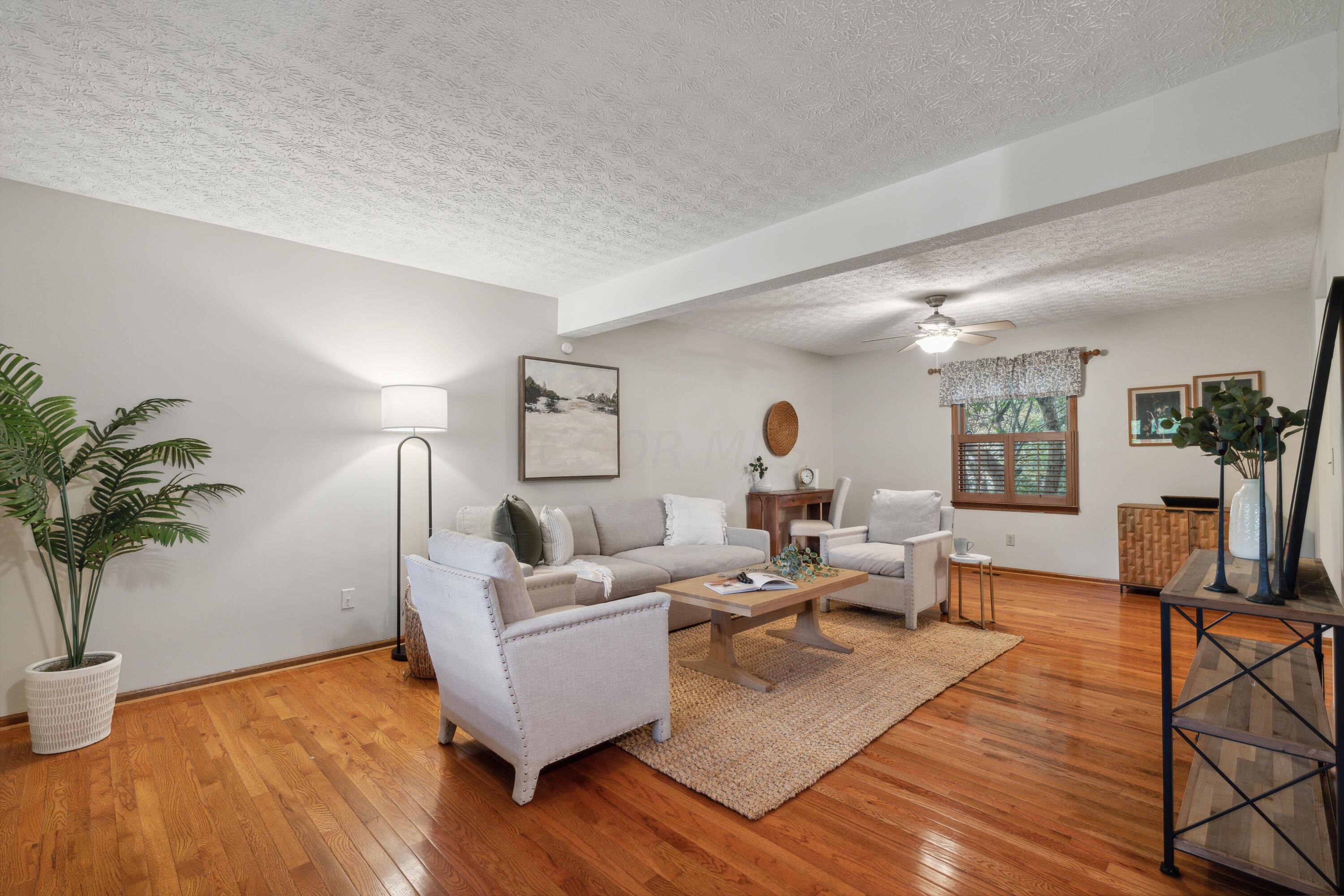 137 Carryback Drive SW