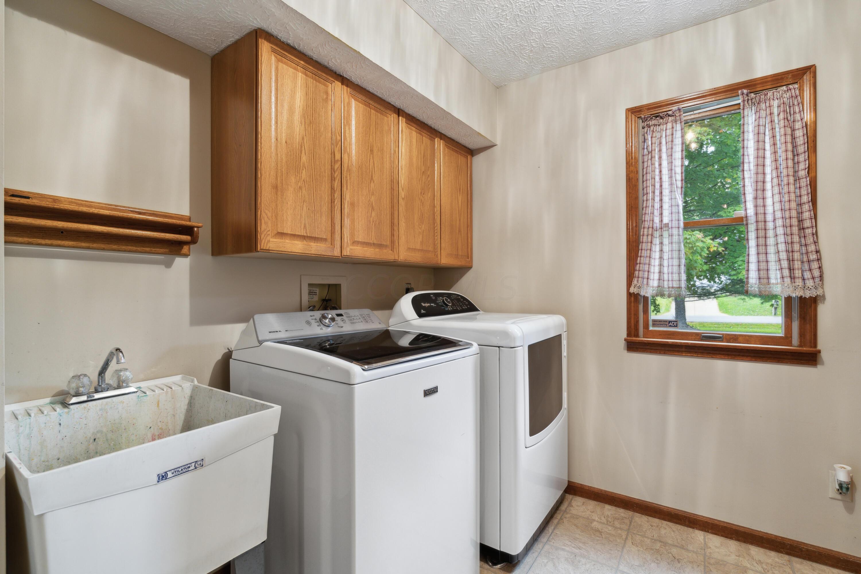 137 Carryback Drive SW