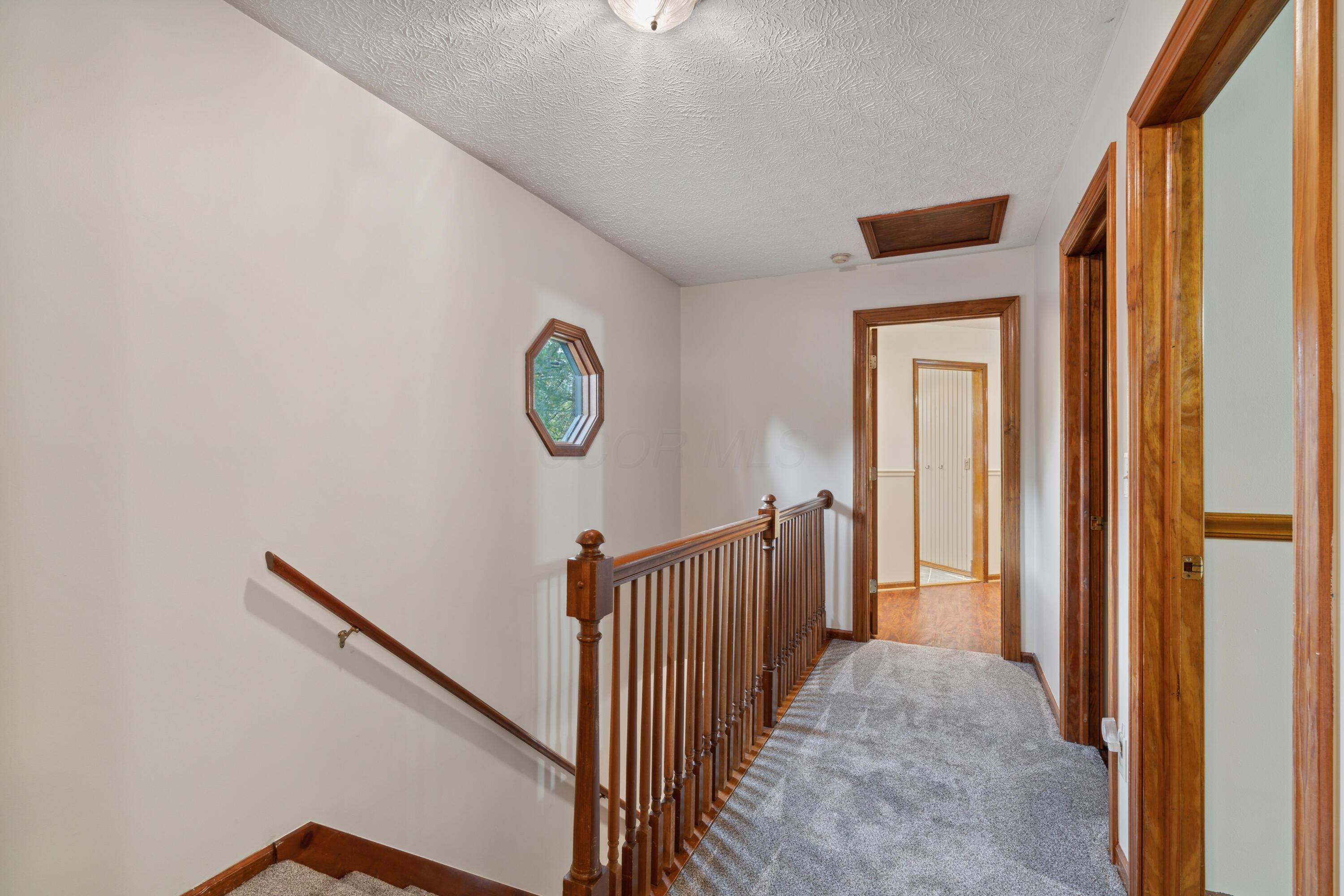 137 Carryback Drive SW