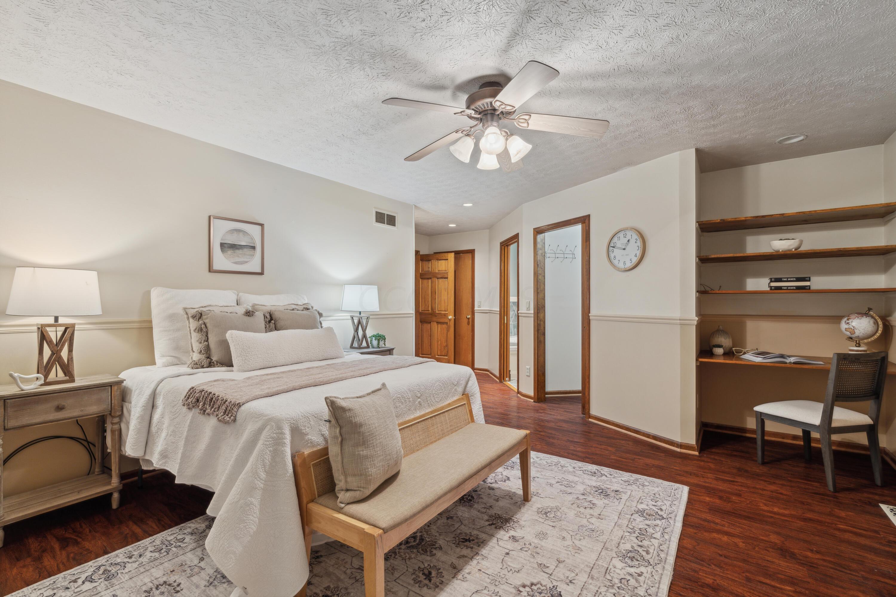 137 Carryback Drive SW