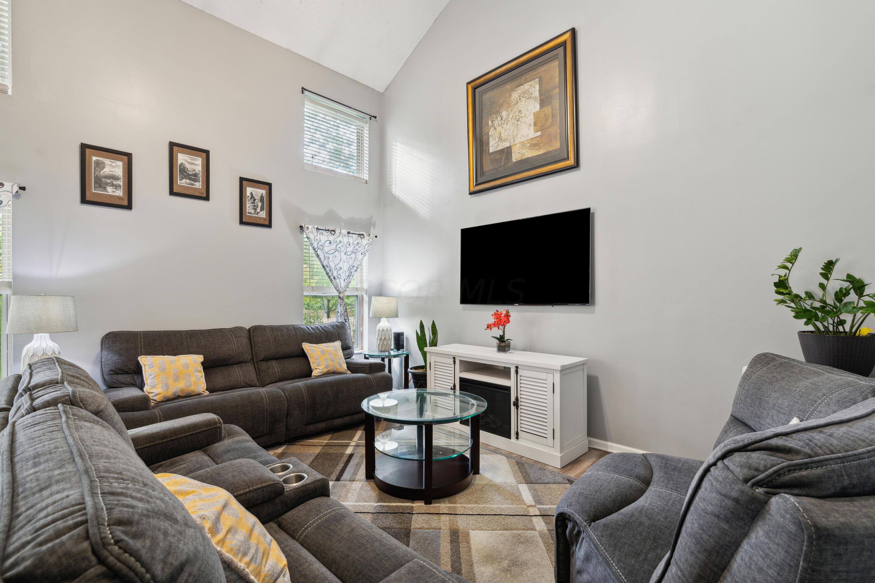527 Tourmaline Drive