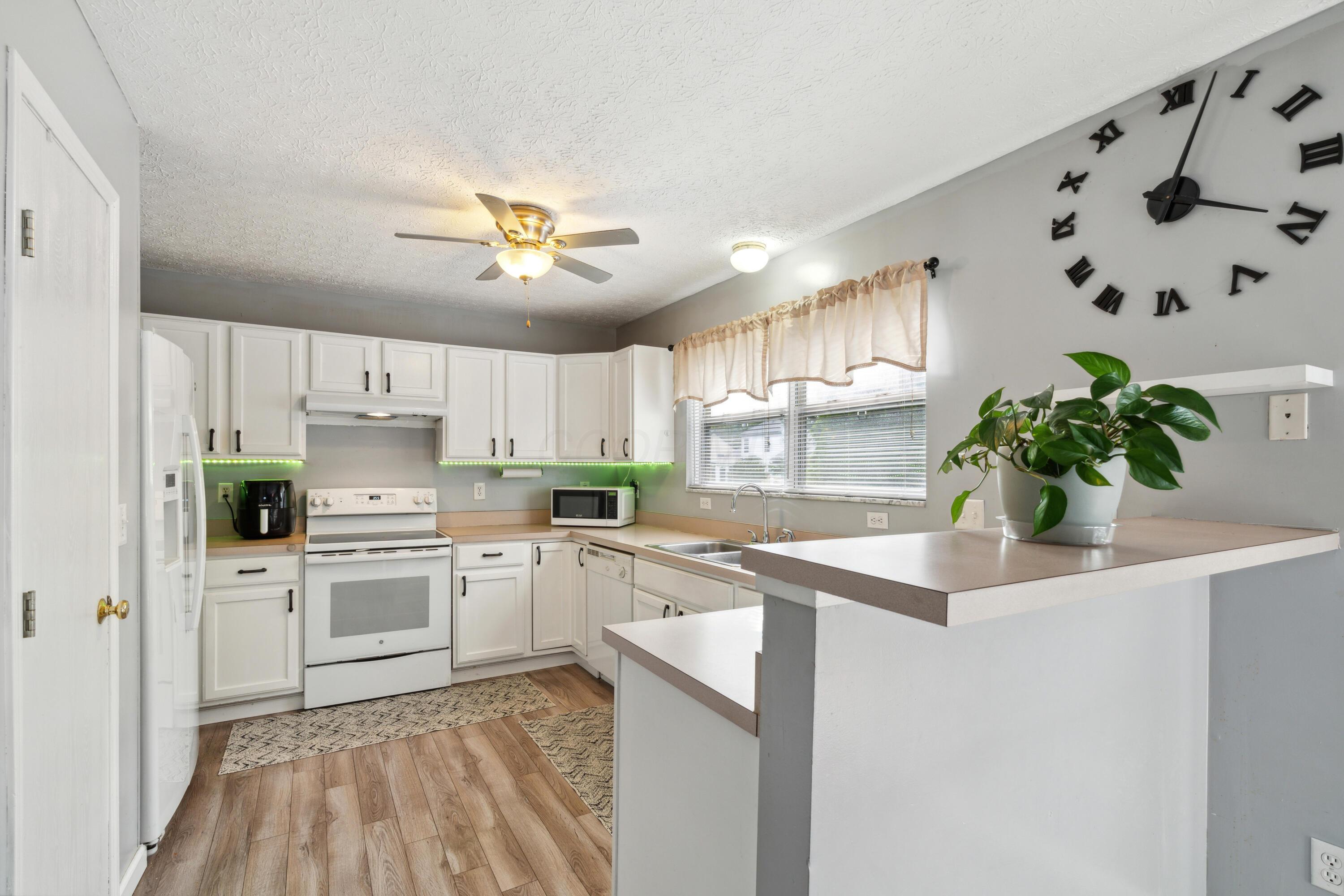 527 Tourmaline Drive