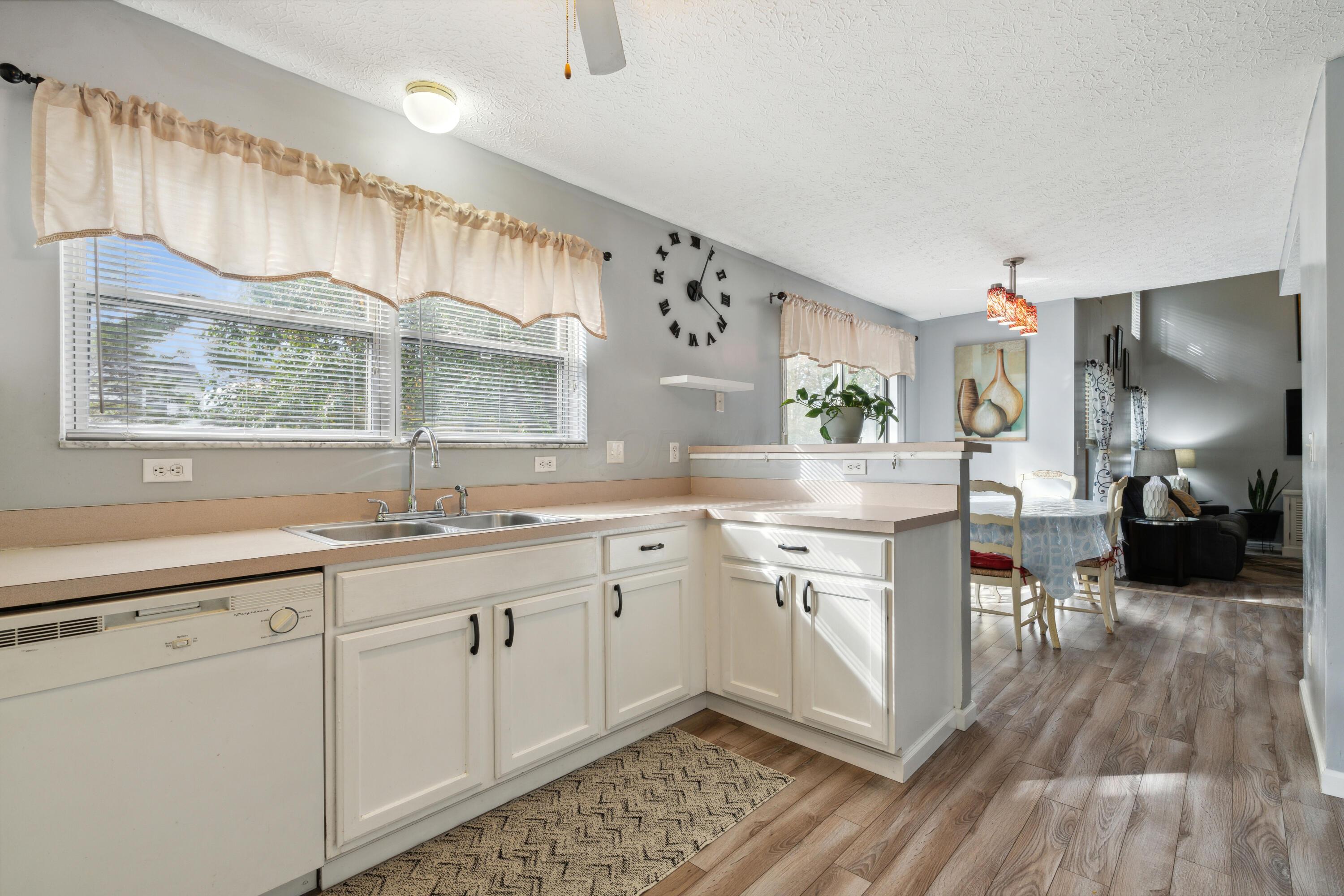 527 Tourmaline Drive