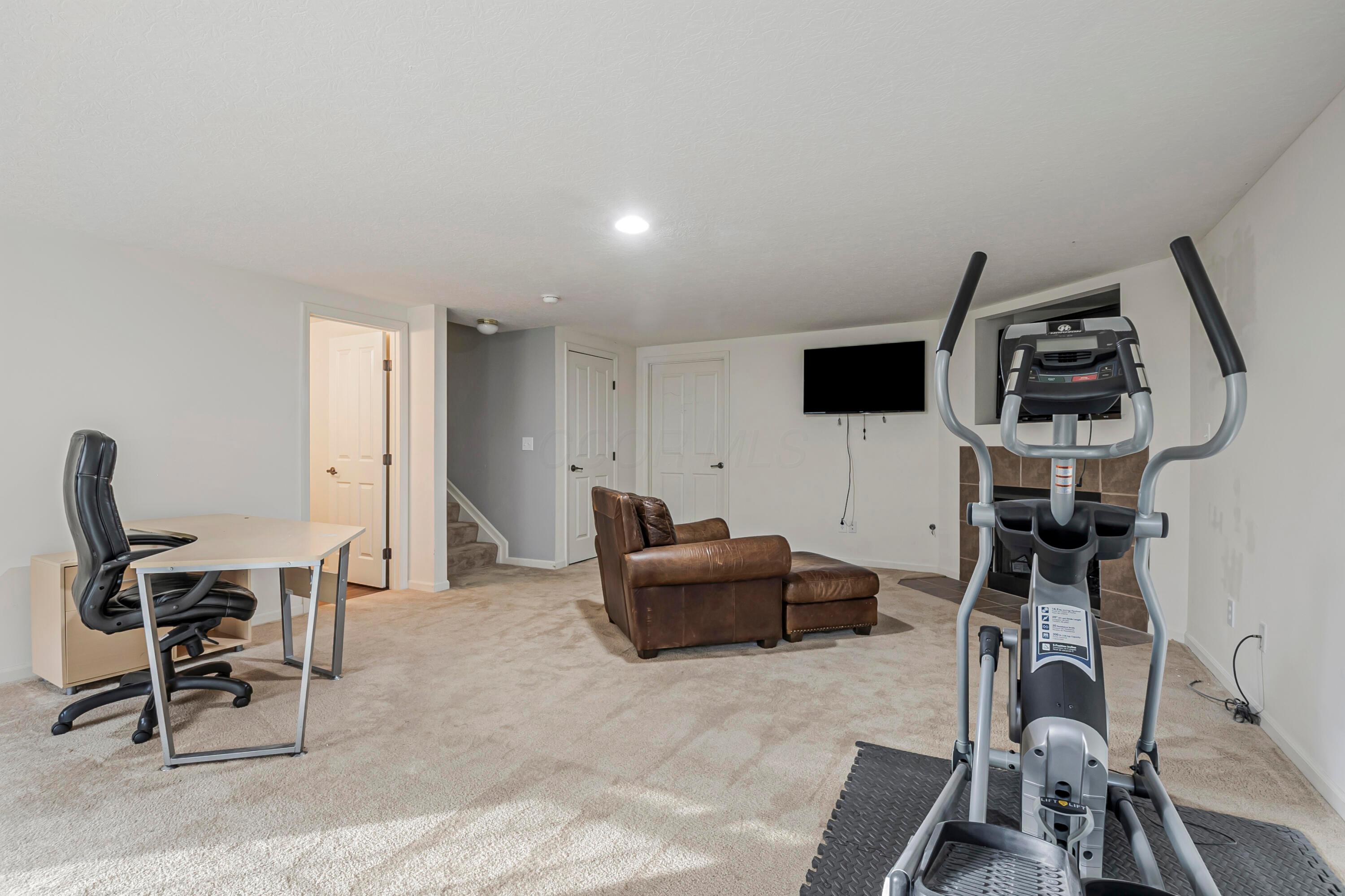 6449 Walnut Fork Drive