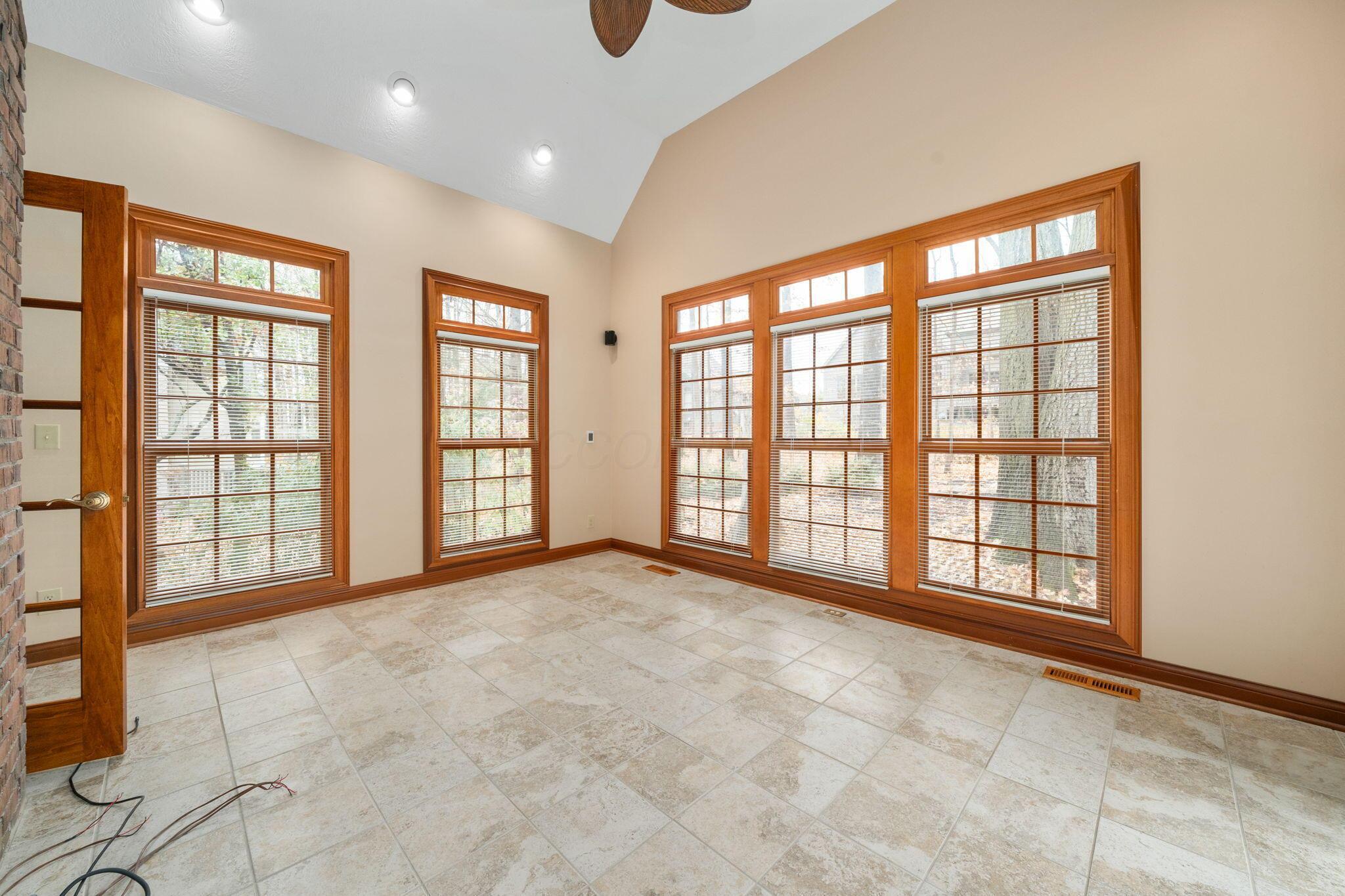 9457 Timberbank Circle