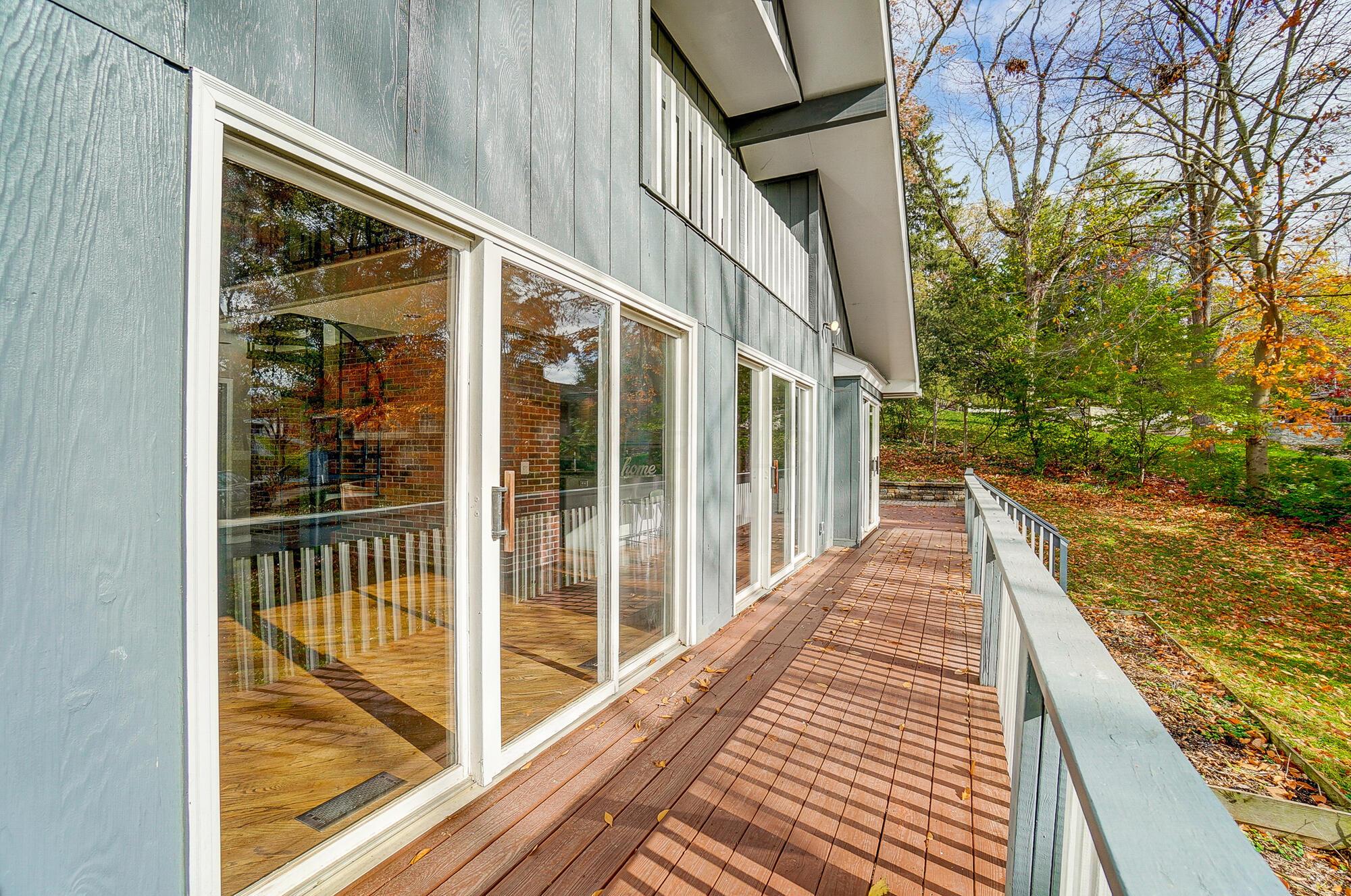 2710 Fairfax Drive