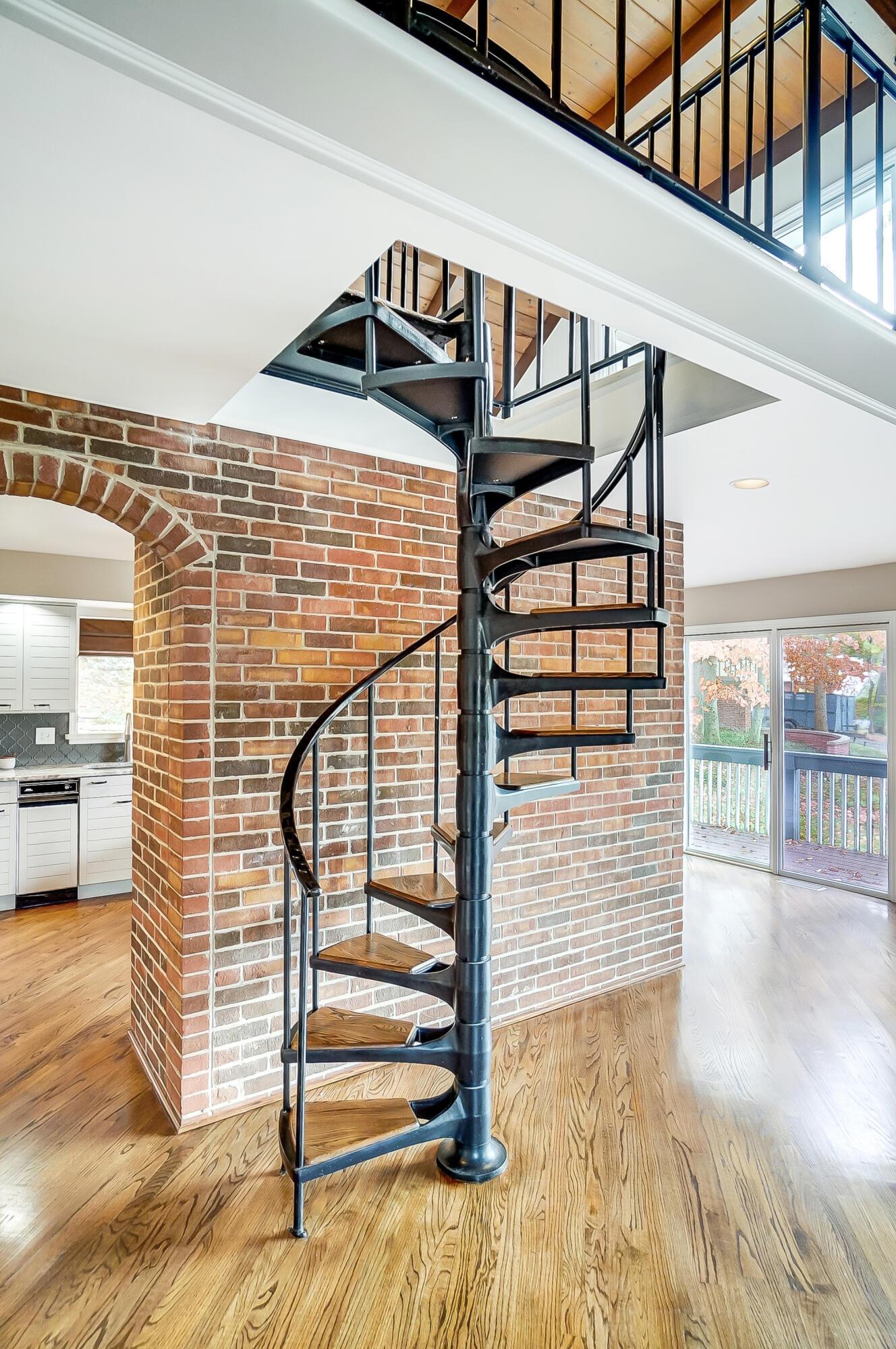 2710 Fairfax Drive
