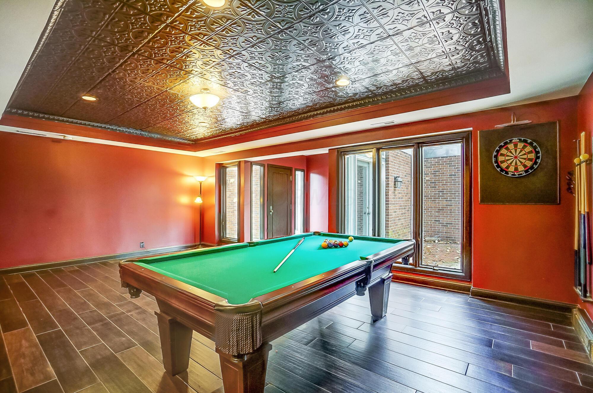2710 Fairfax Drive