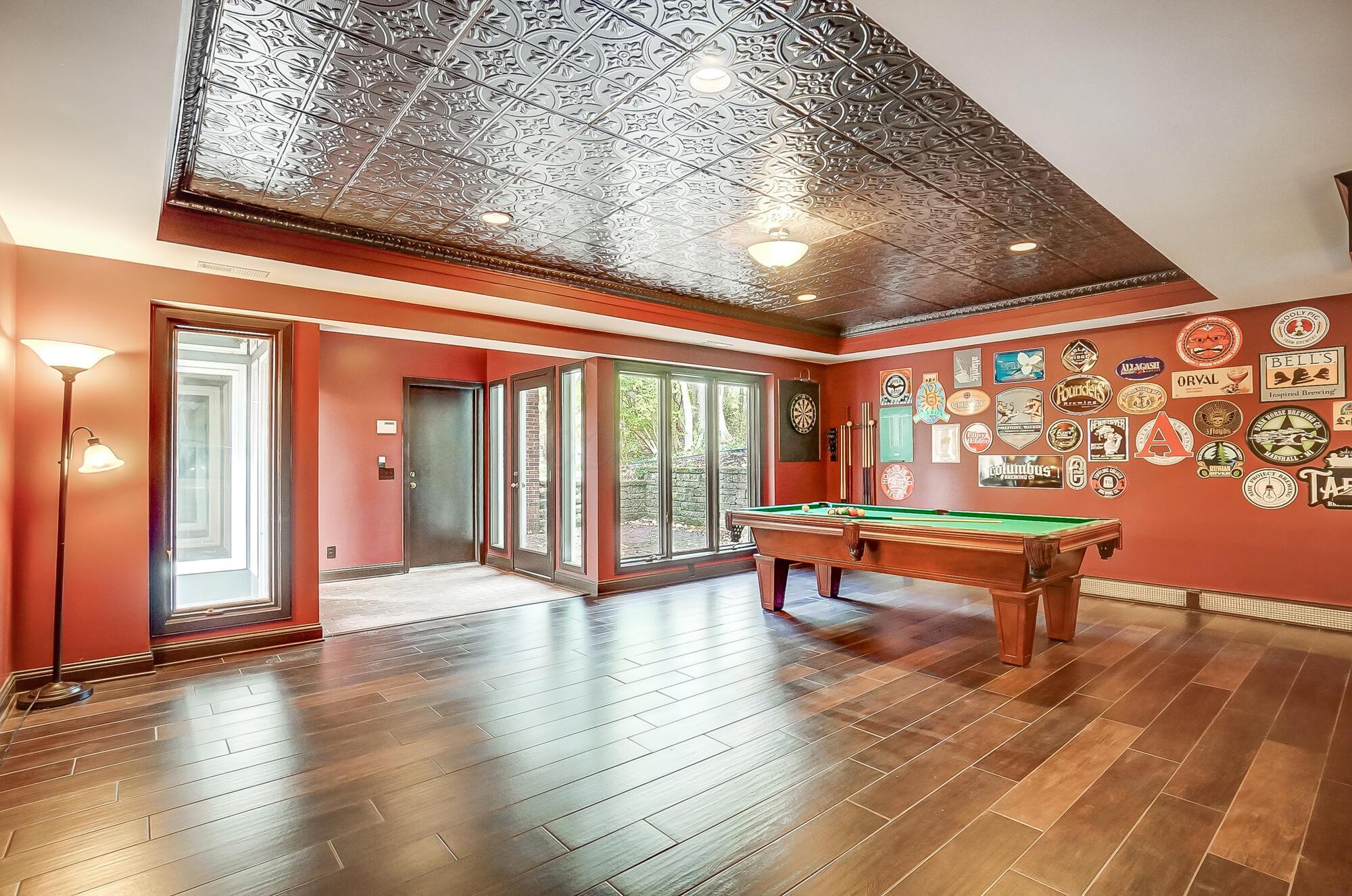 2710 Fairfax Drive