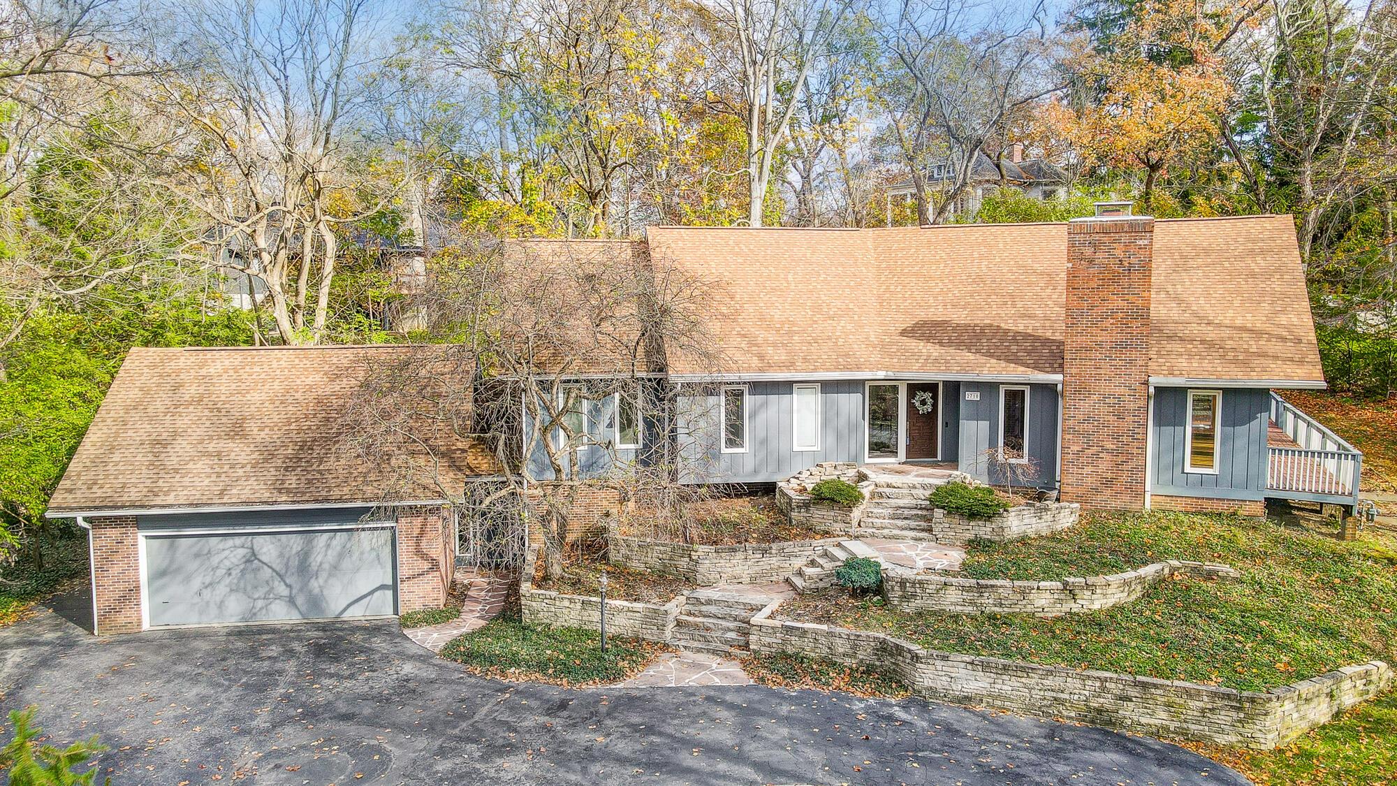 2710 Fairfax Drive