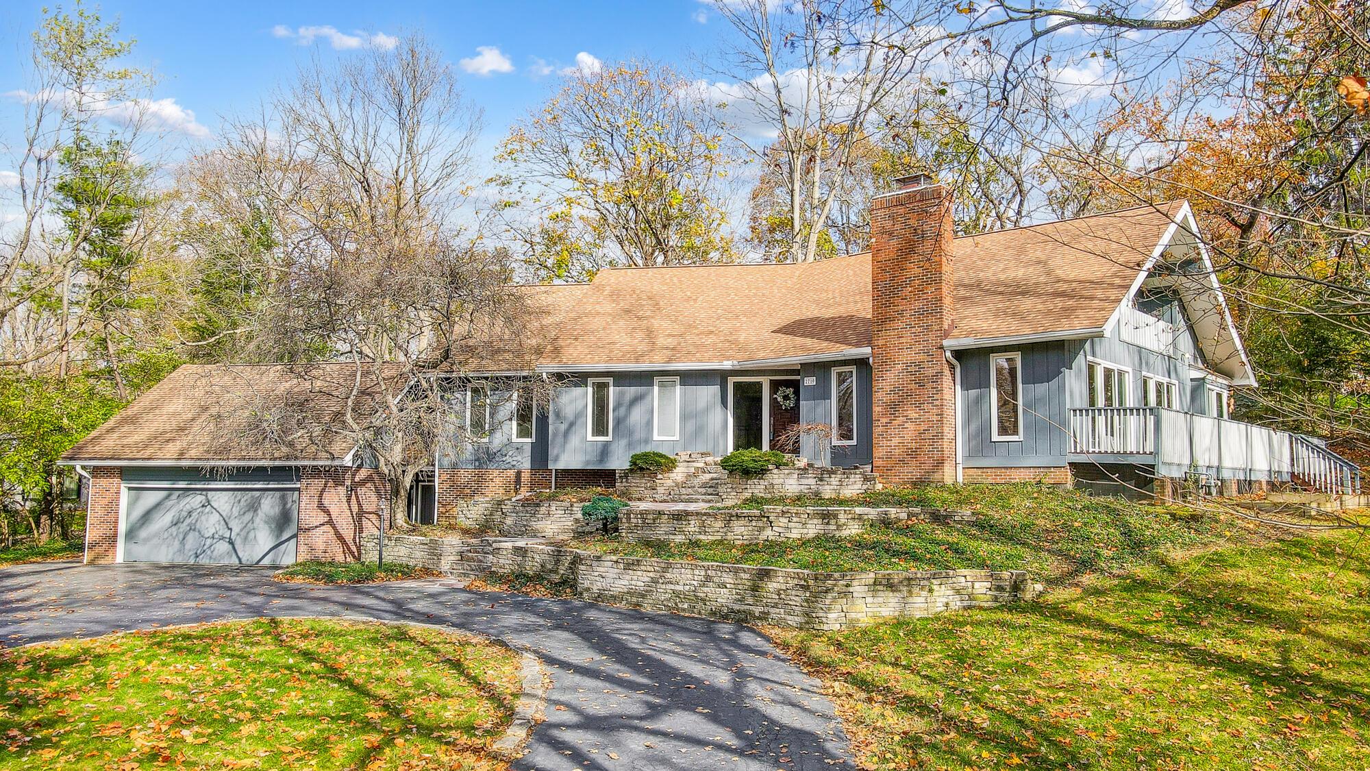 2710 Fairfax Drive