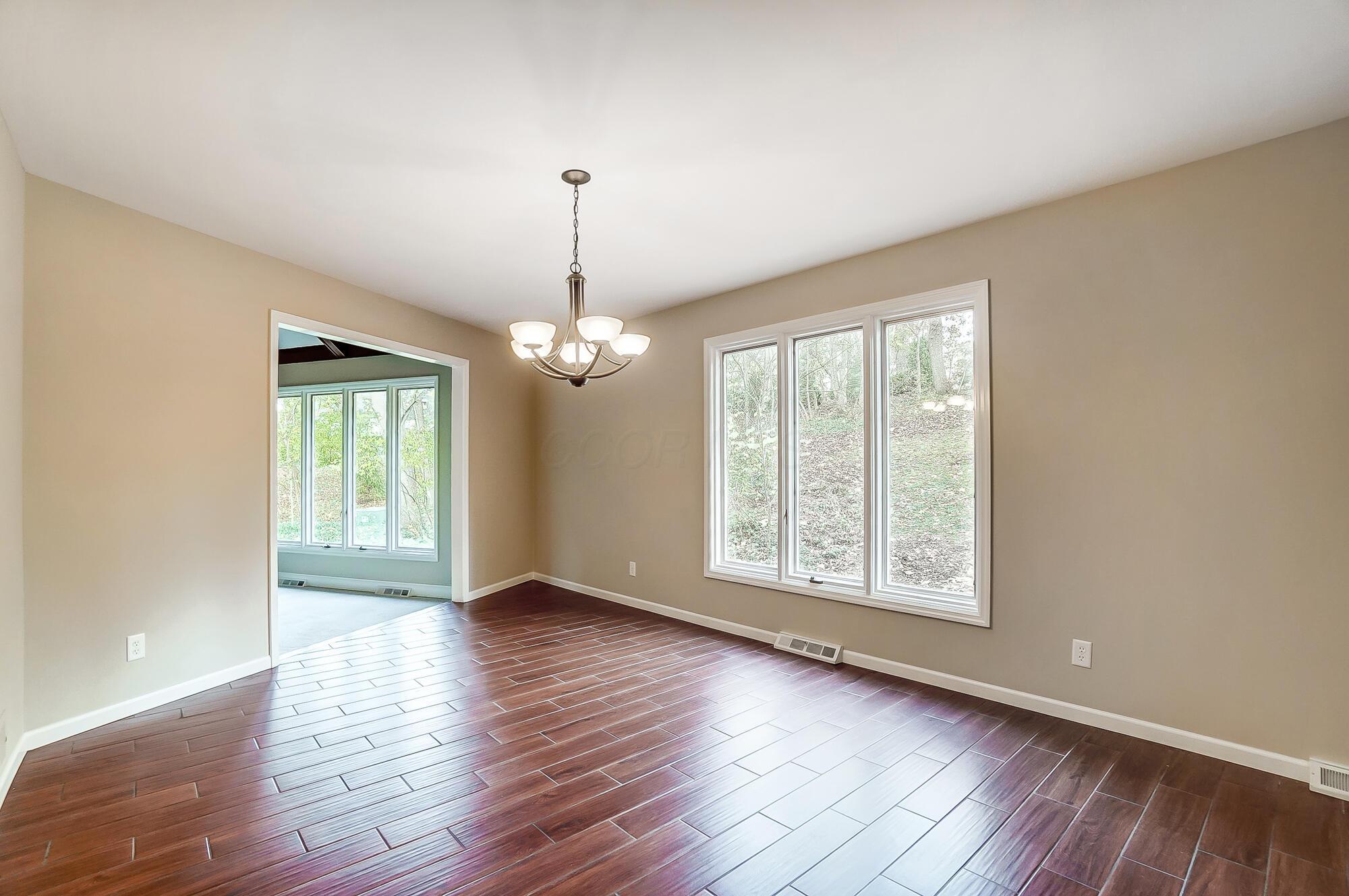 2710 Fairfax Drive