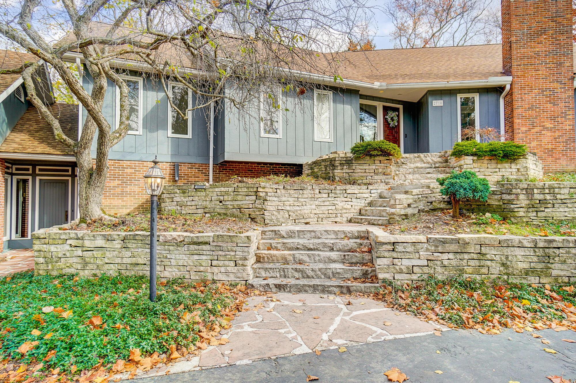 2710 Fairfax Drive