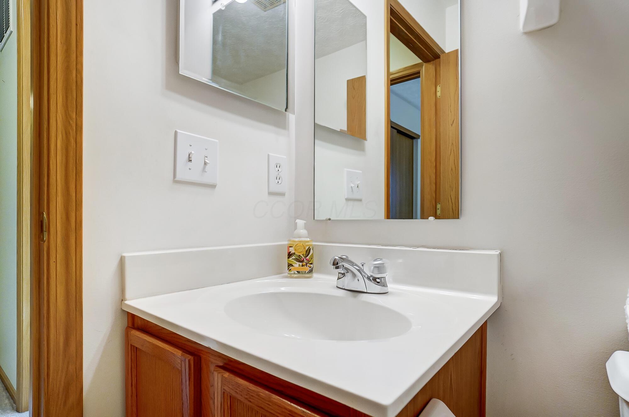 5544 Arklow Way, 123