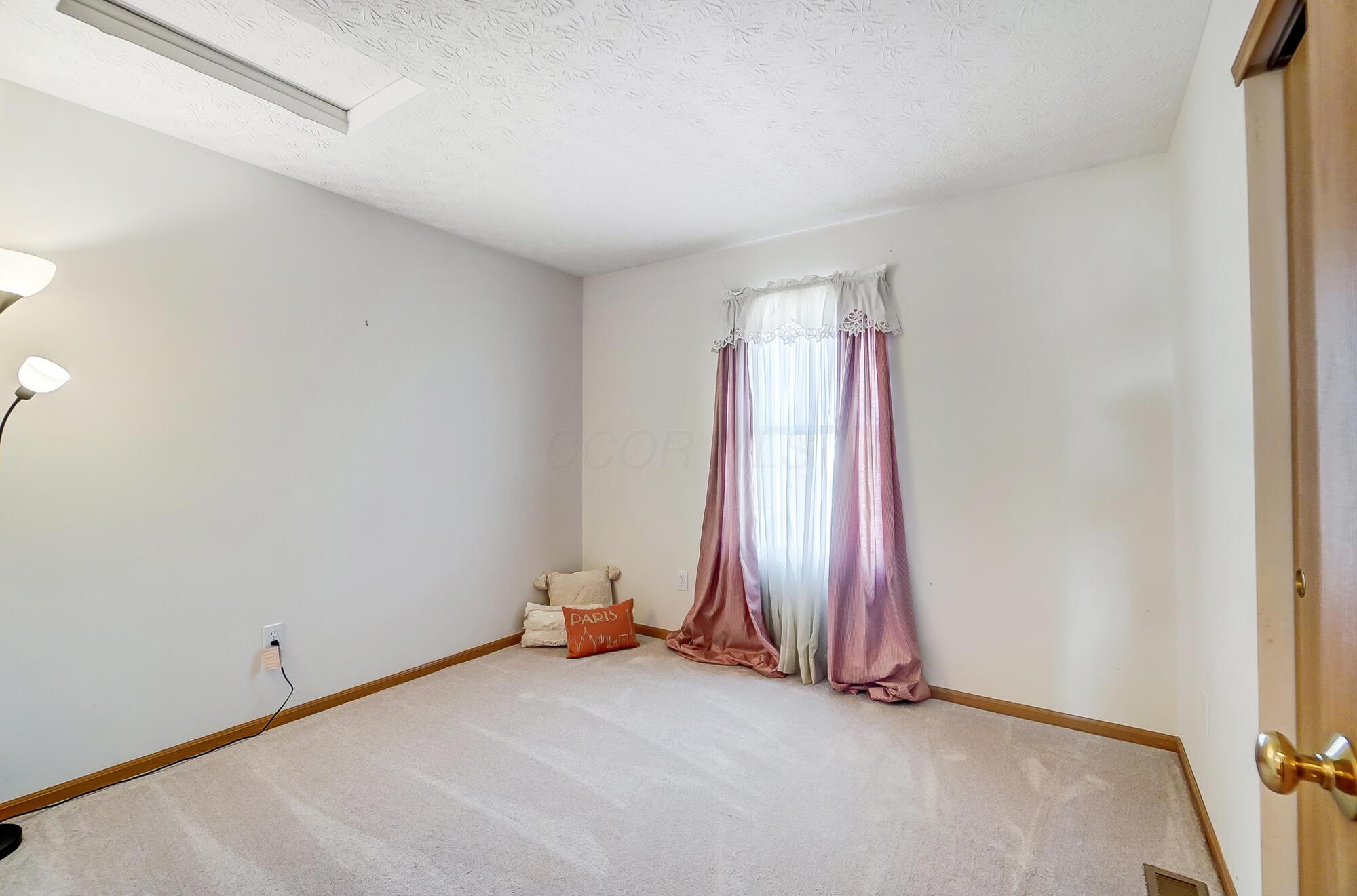 5544 Arklow Way, 123