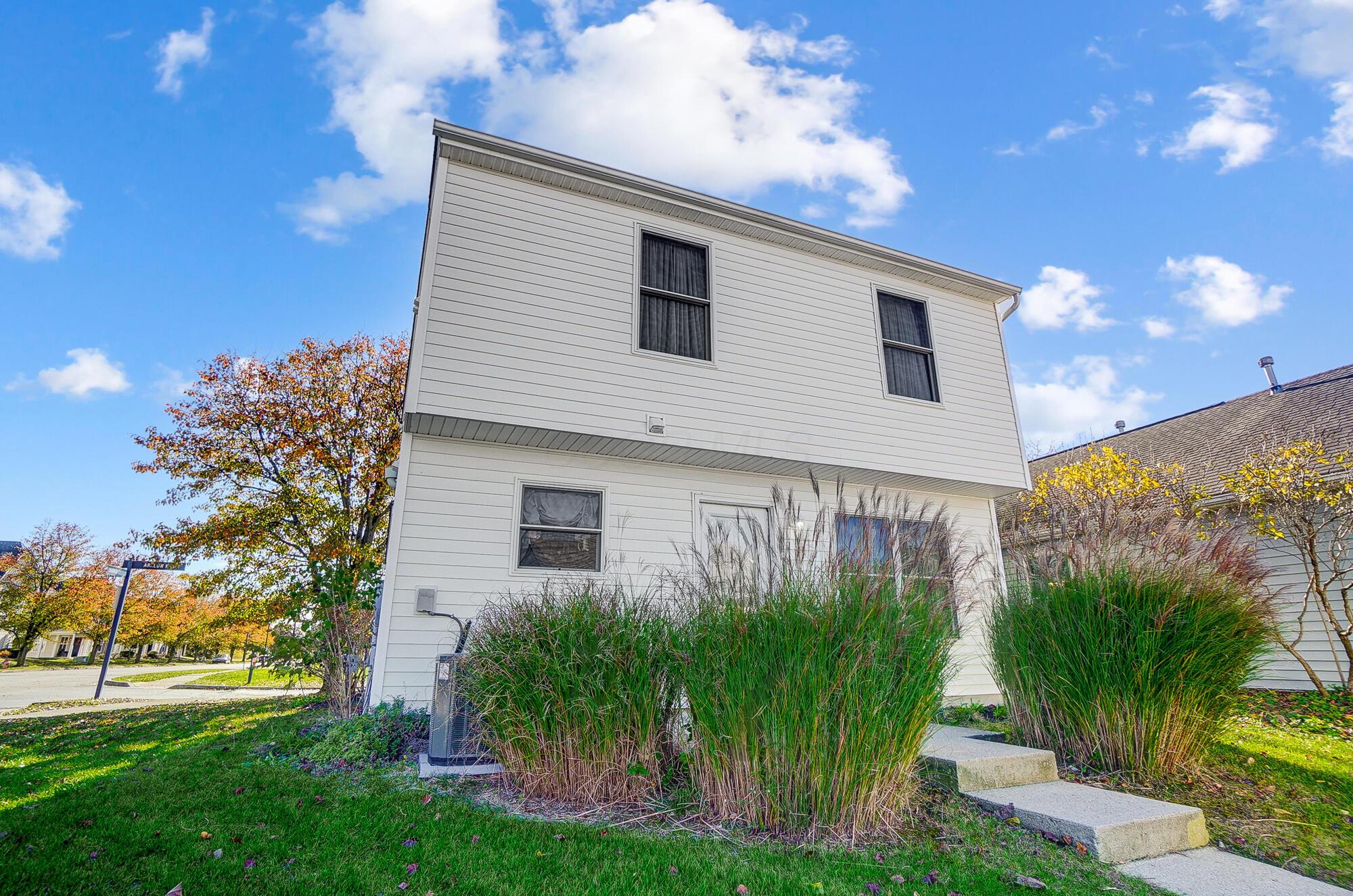 5544 Arklow Way, 123