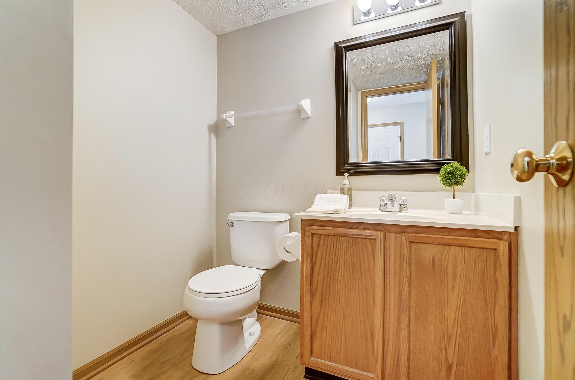 5544 Arklow Way, 123