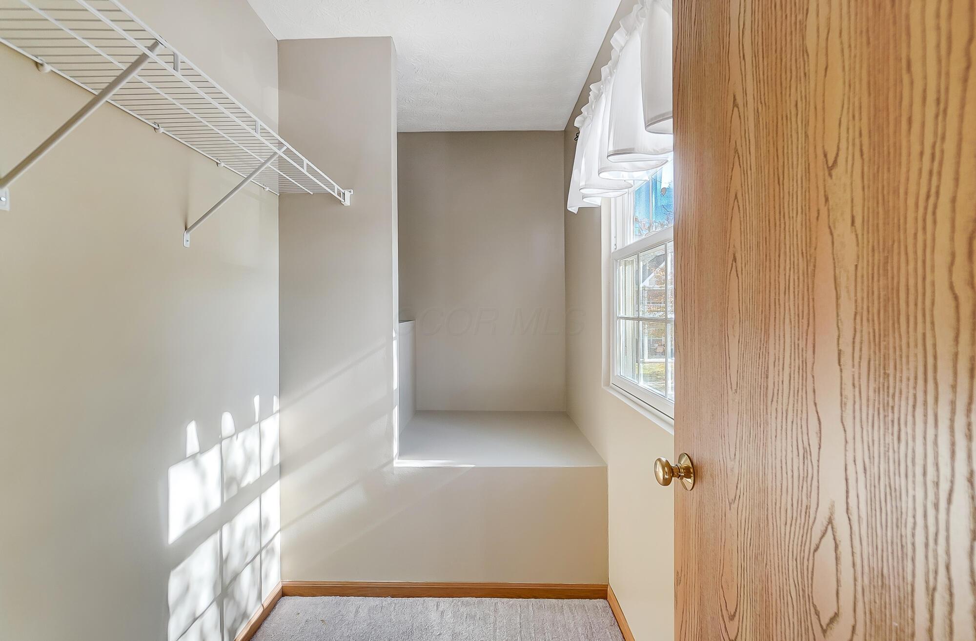 5544 Arklow Way, 123