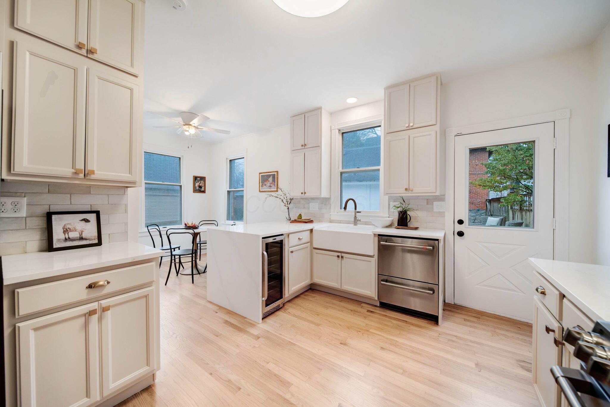 712 S 6th Street