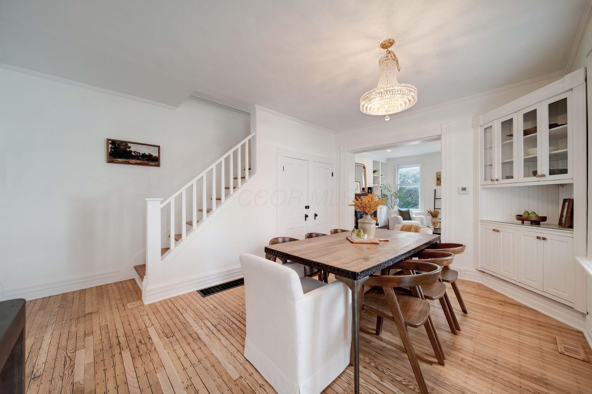 712 S 6th Street