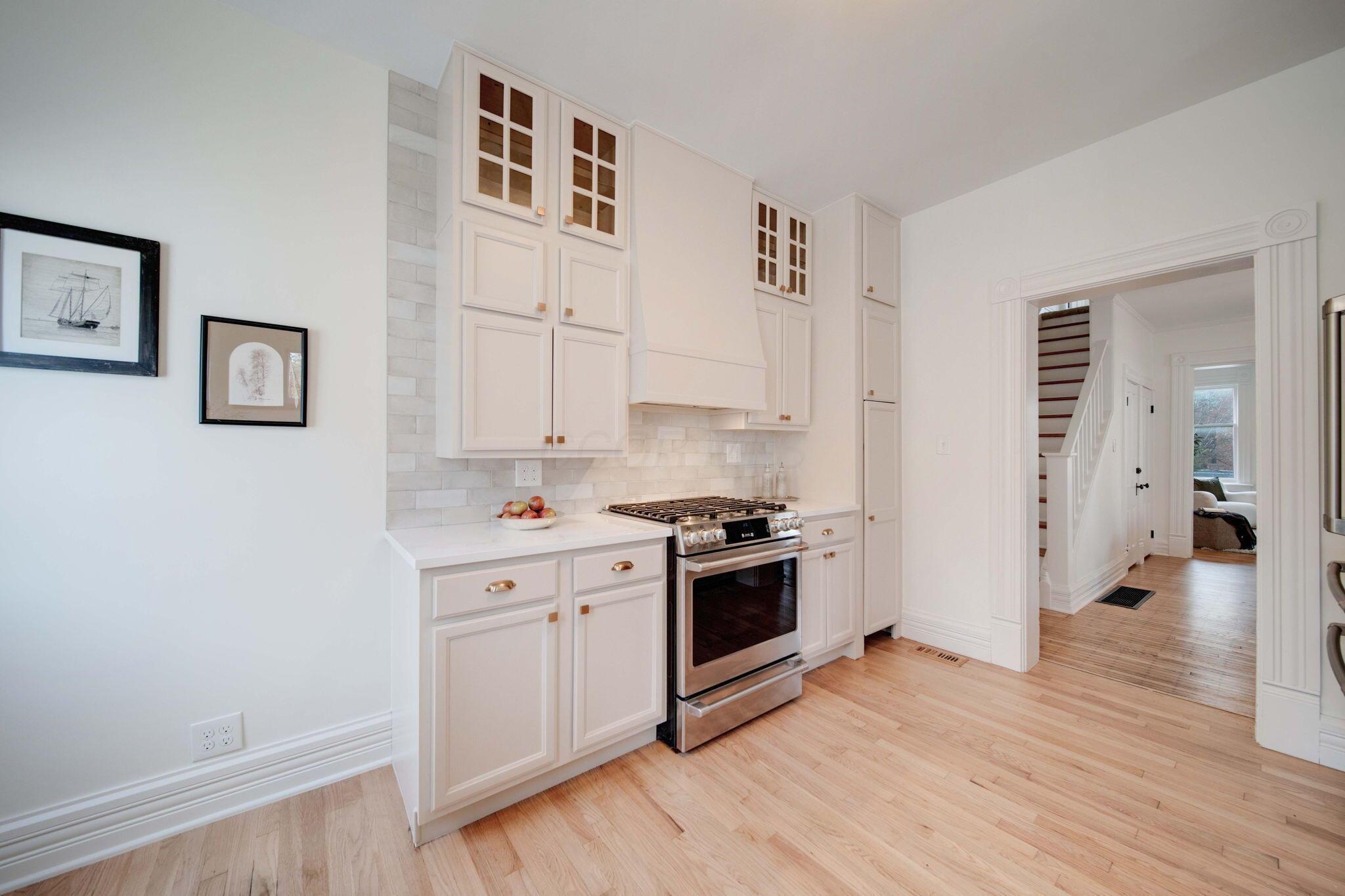 712 S 6th Street