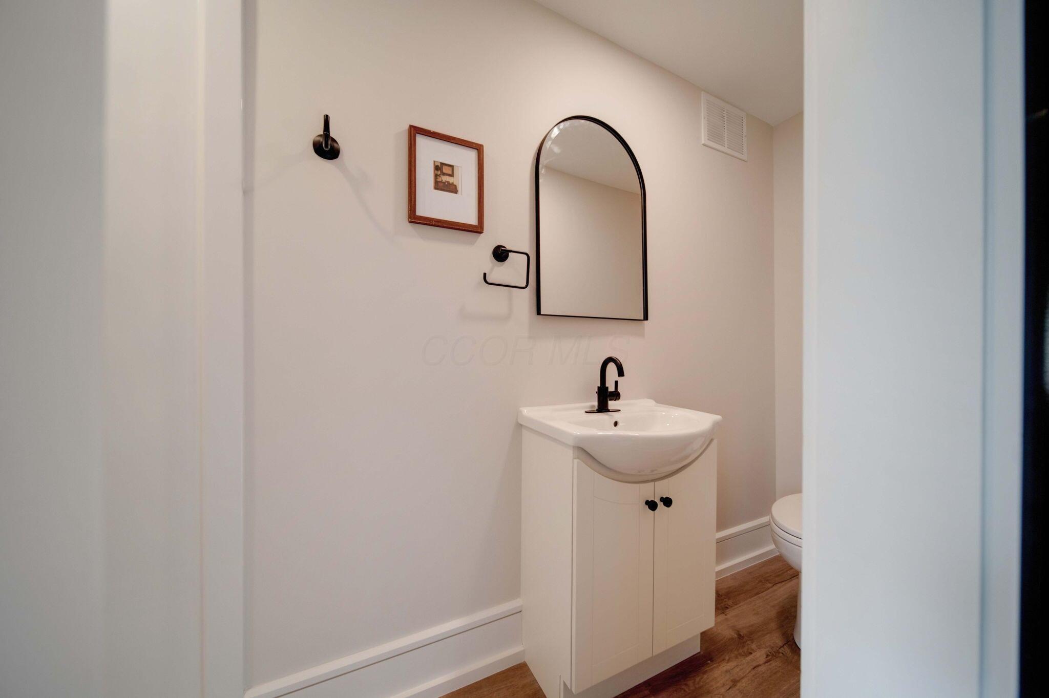 712 S 6th Street