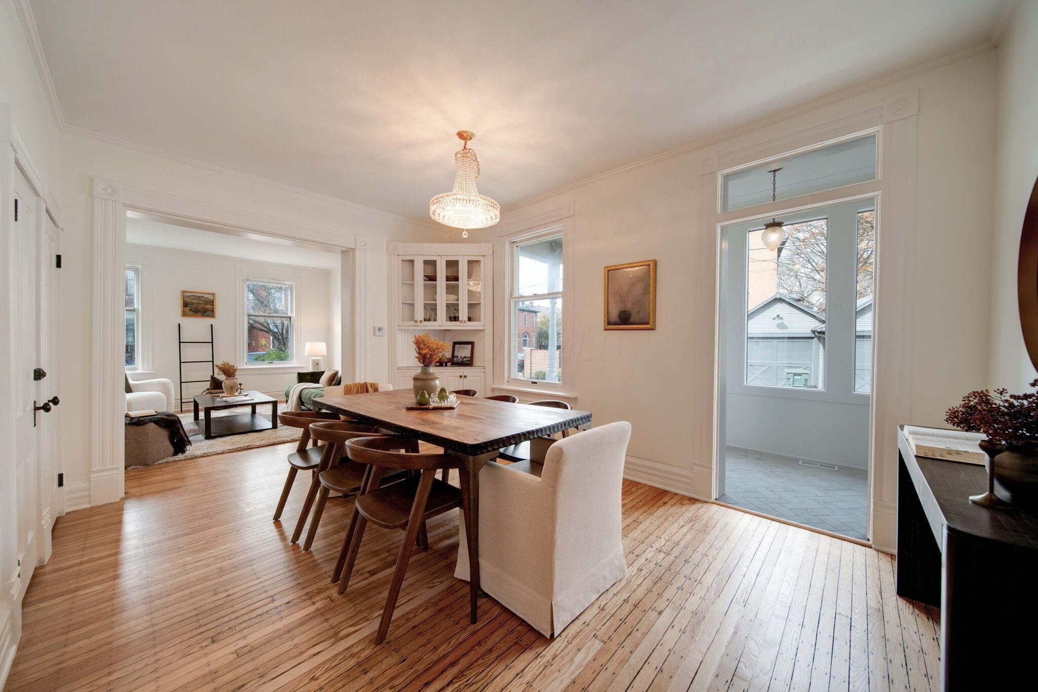 712 S 6th Street