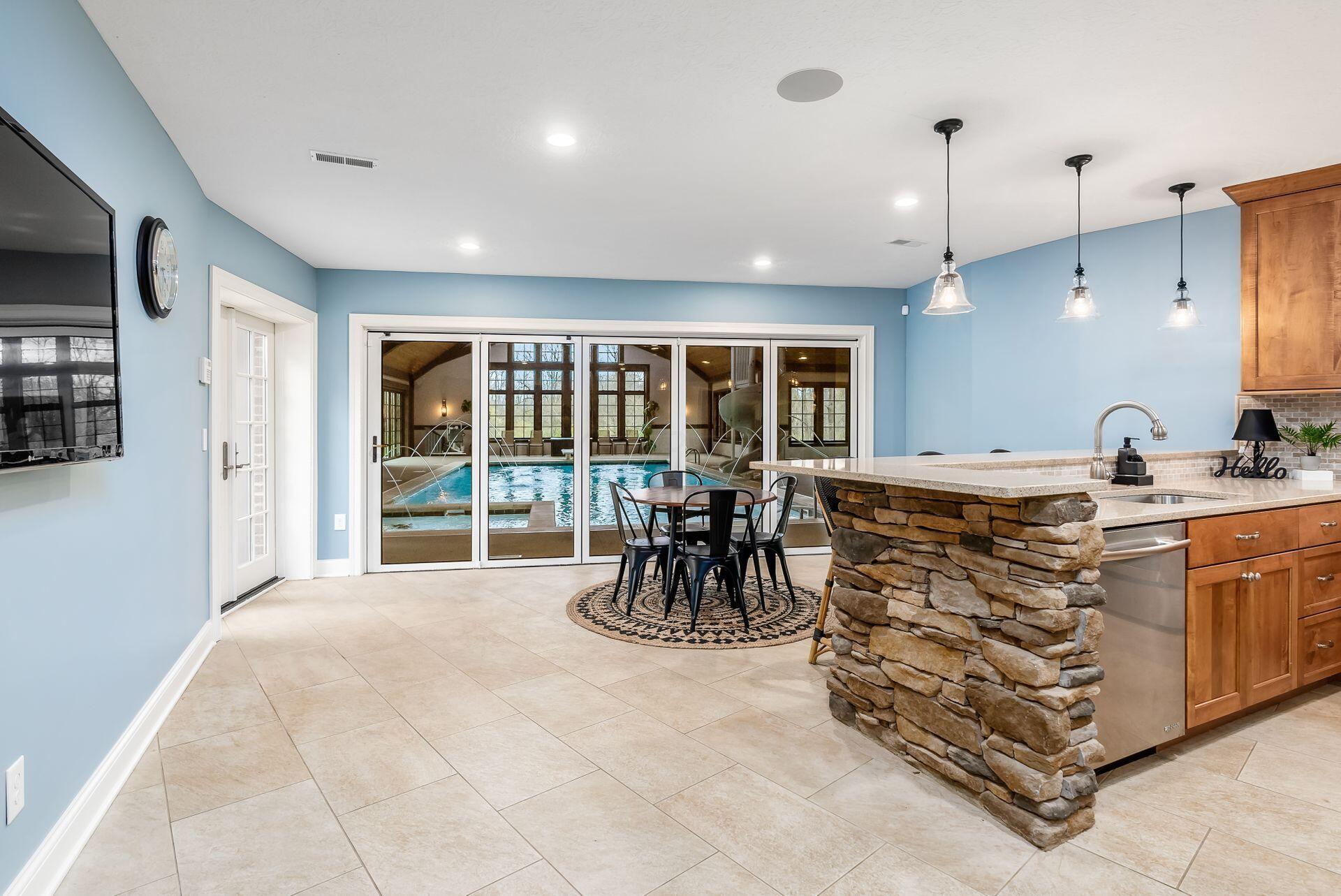10492 Allen Road