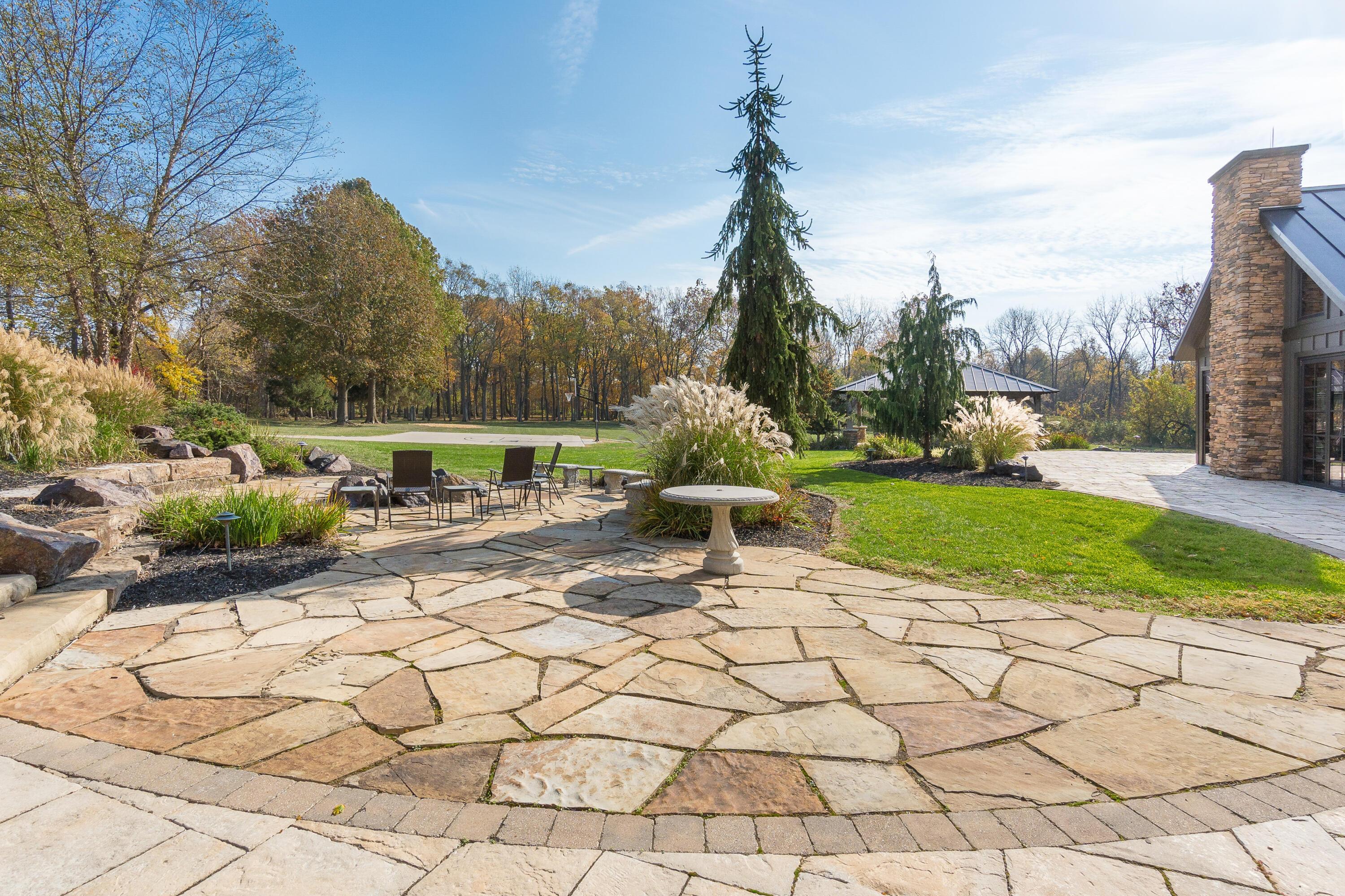 10492 Allen Road