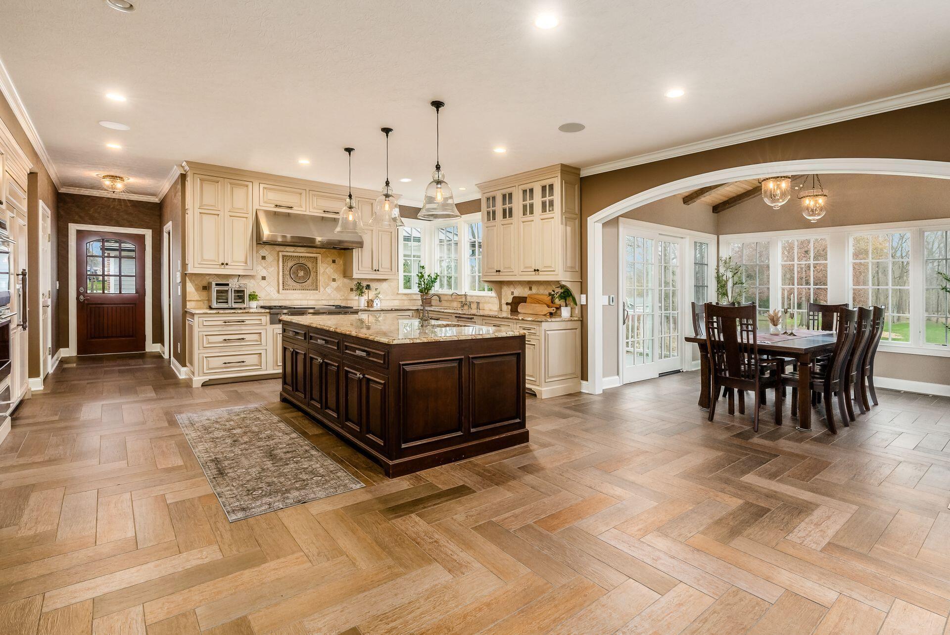 10492 Allen Road